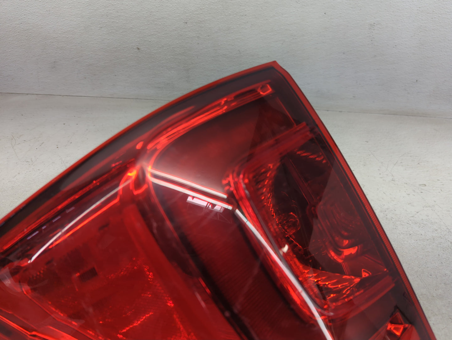 2016 Honda Pilot Tail Light Assembly Driver Left OEM Fits OEM Used Auto Parts - Oemusedautoparts1.com