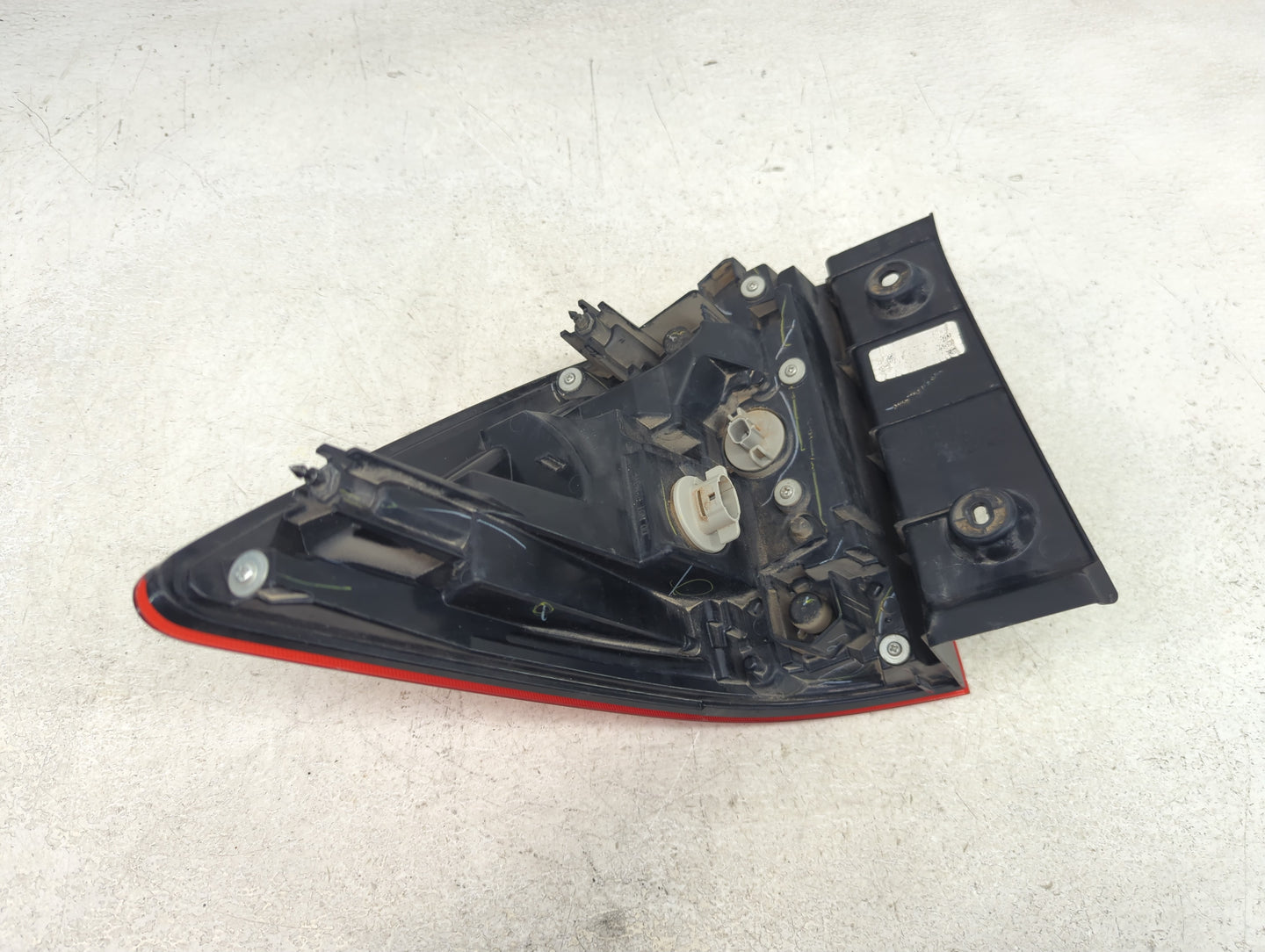 2016 Honda Pilot Tail Light Assembly Driver Left OEM Fits OEM Used Auto Parts - Oemusedautoparts1.com