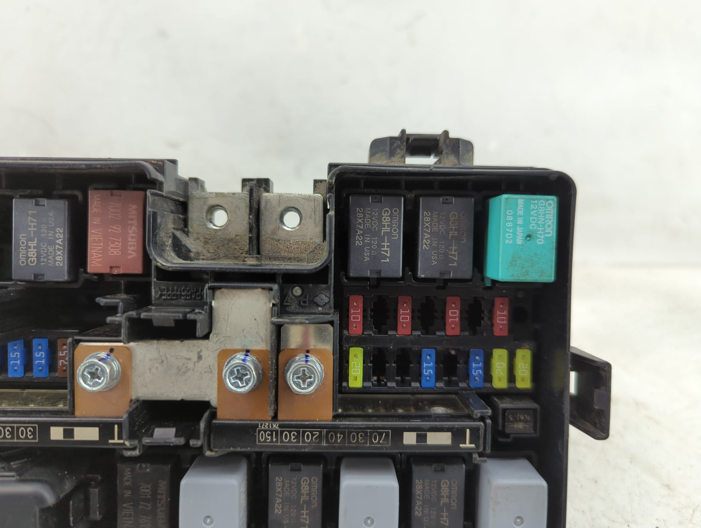 2016-2018 Honda Pilot Fusebox Fuse Box Panel Relay Module P/N:TG7 A010 A0 Fits Fits 2016 2017 2018 OEM Used Auto Parts - Oem