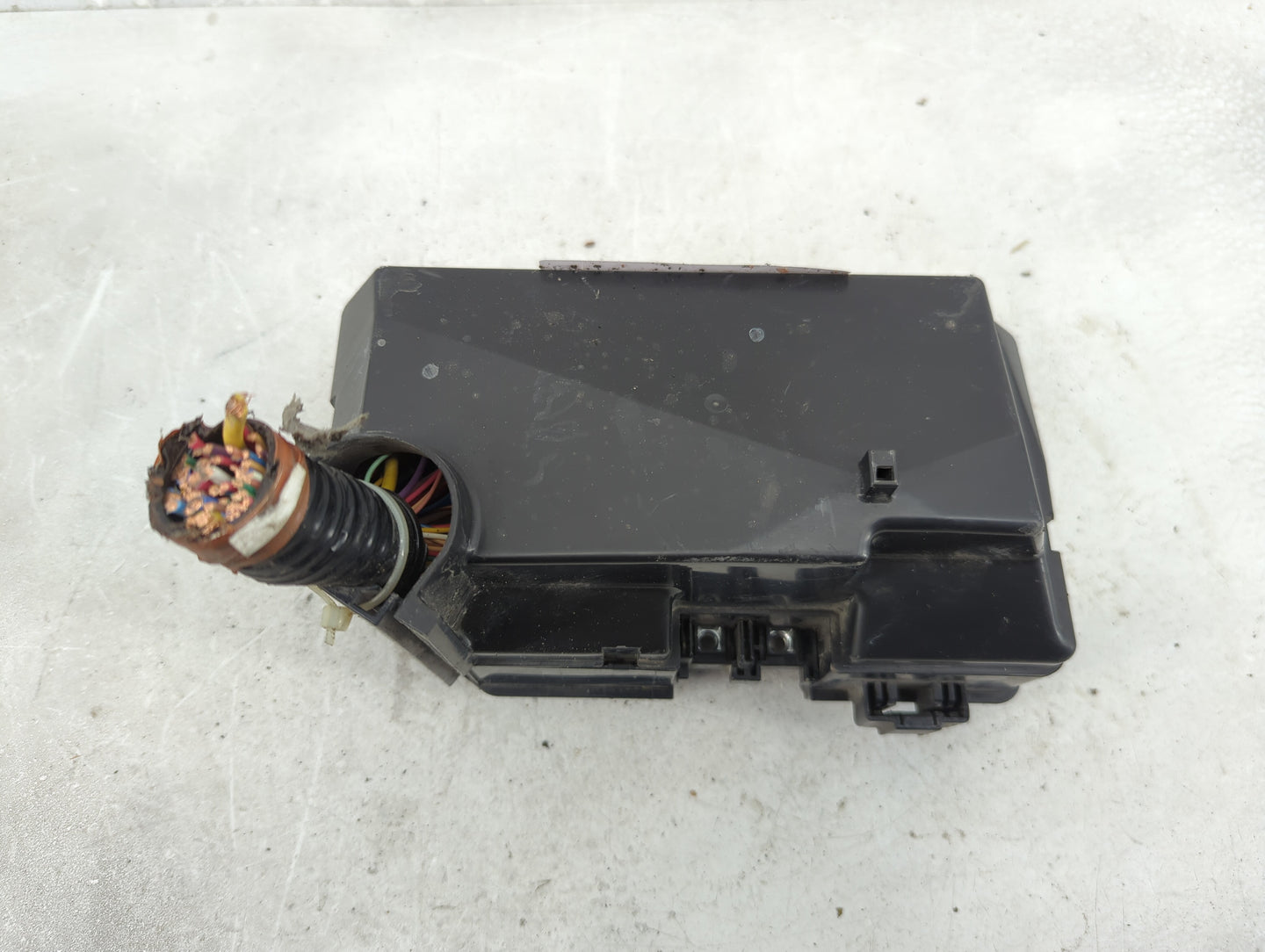 2016-2018 Honda Pilot Fusebox Fuse Box Panel Relay Module P/N:TG7 A010 A0 Fits Fits 2016 2017 2018 OEM Used Auto Parts - Oem