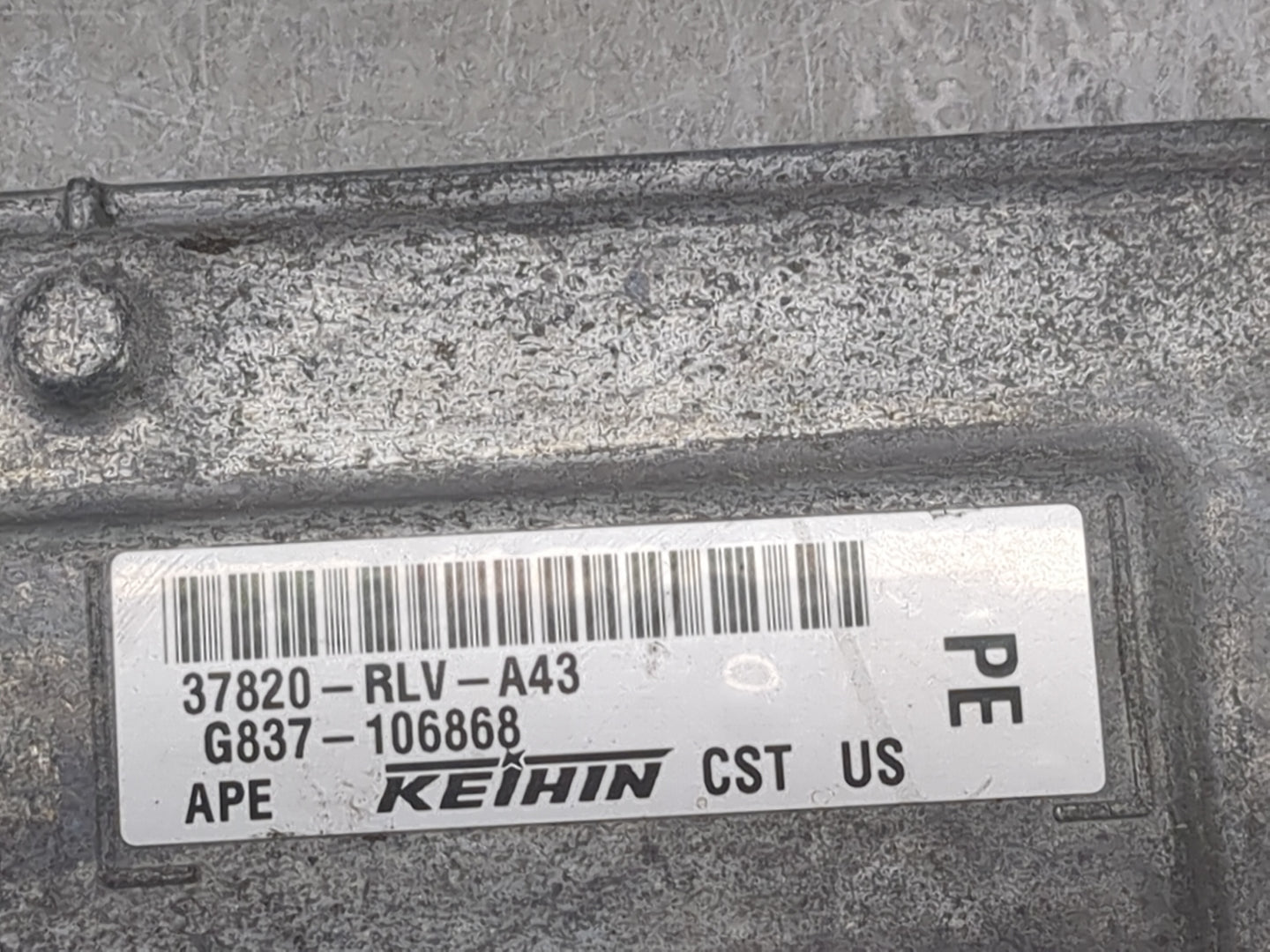 2016 Honda Pilot PCM Engine Control Computer ECU ECM PCU OEM P/N:37820-RLV-A43 Fits OEM Used Auto Parts - Oemusedautoparts1.