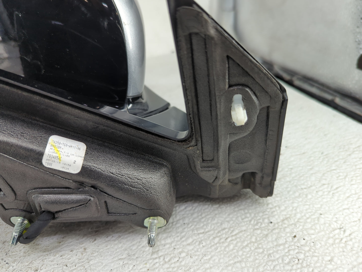 2016 Honda Pilot Driver Side View Mirror - Left Door Mirror OEM Used - Oemusedautoparts1.com