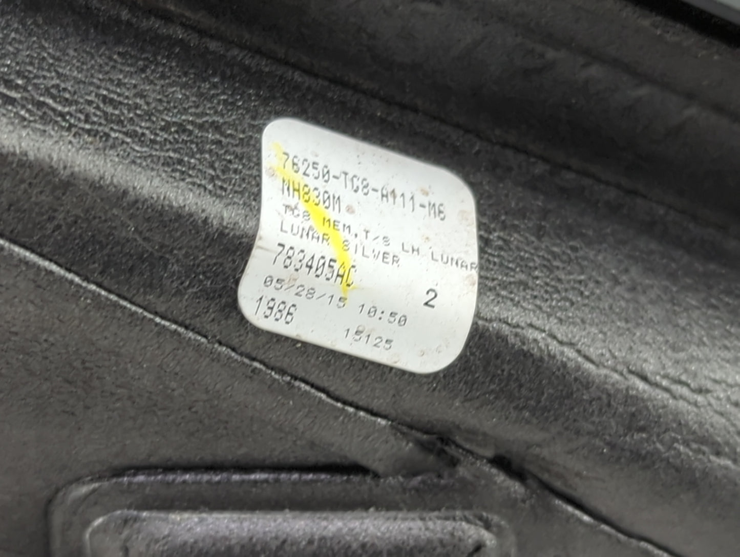 2016 Honda Pilot Driver Side View Mirror - Left Door Mirror OEM Used - Oemusedautoparts1.com