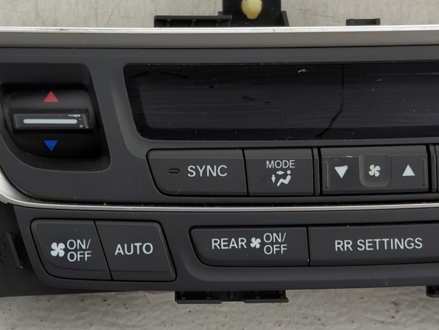 2016-2018 Honda Pilot Climate Control Module Temperature AC/Heater Replacement P/N:79600TG7A610M1 Fits Fits 2016 2017 2018 O