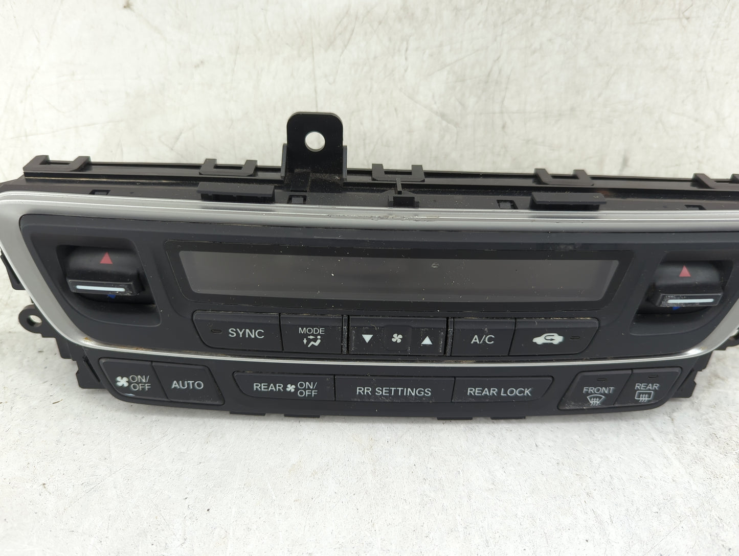2016-2018 Honda Pilot Climate Control Module Temperature AC/Heater Replacement P/N:79600TG7A610M1 Fits Fits 2016 2017 2018 O