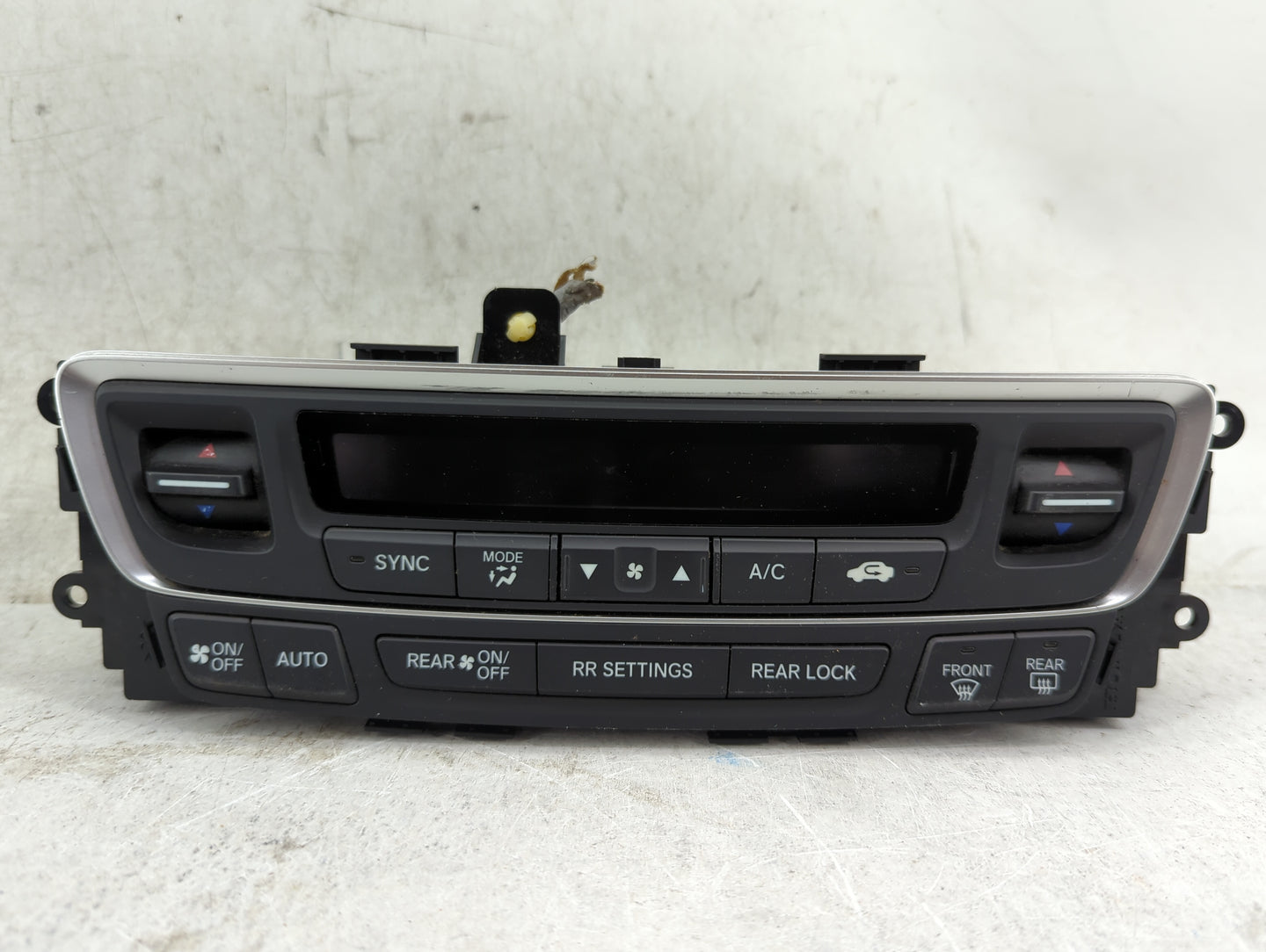 2016-2018 Honda Pilot Climate Control Module Temperature AC/Heater Replacement P/N:79600TG7A210M1 Fits Fits 2016 2017 2018 O