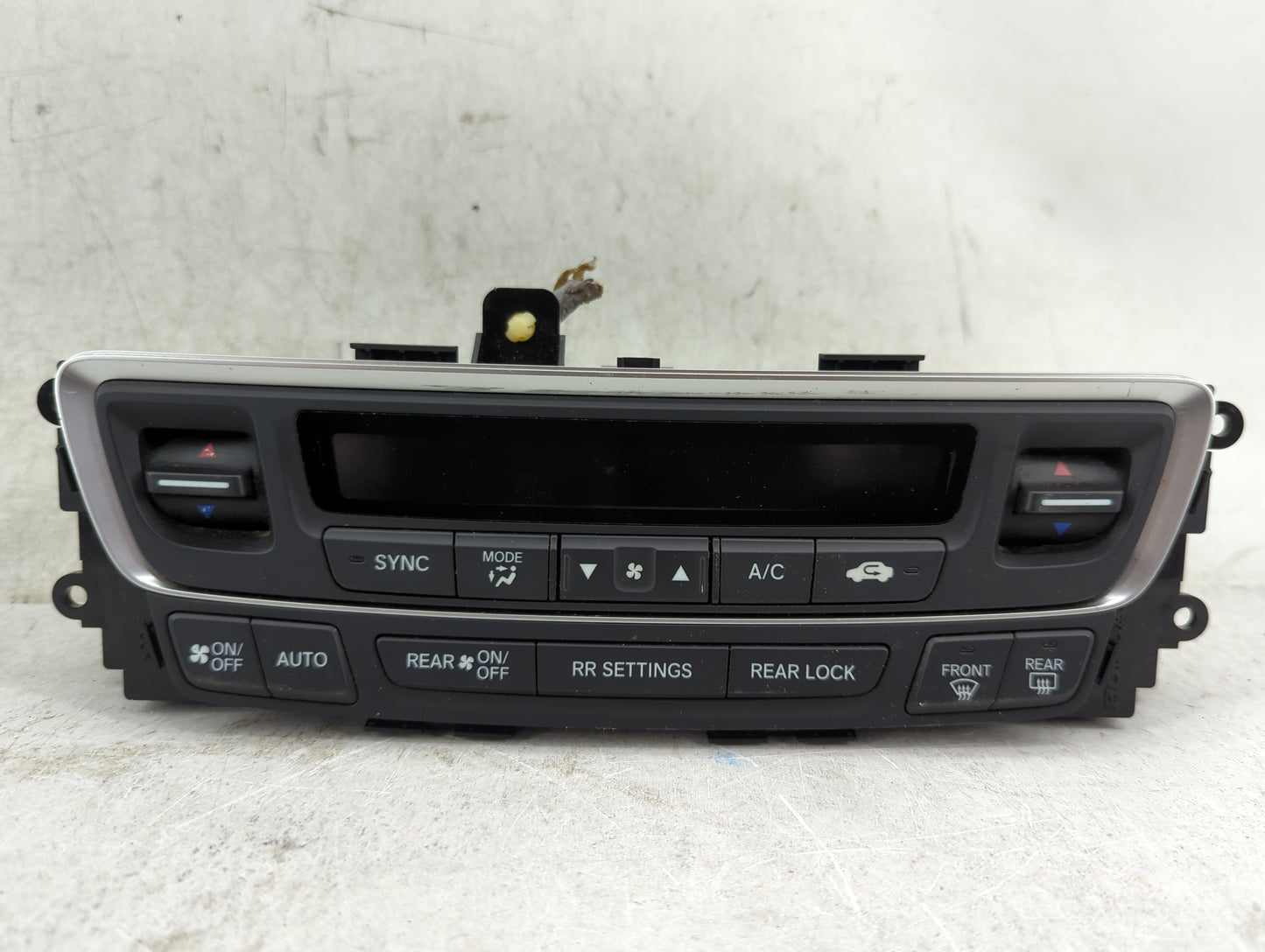 2016-2018 Honda Pilot Climate Control Module Temperature AC/Heater Replacement P/N:79600TG7A210M1 Fits Fits 2016 2017 2018 O