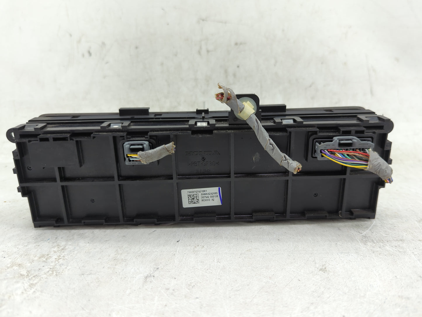 2016-2018 Honda Pilot Climate Control Module Temperature AC/Heater Replacement P/N:79600TG7A210M1 Fits Fits 2016 2017 2018 O