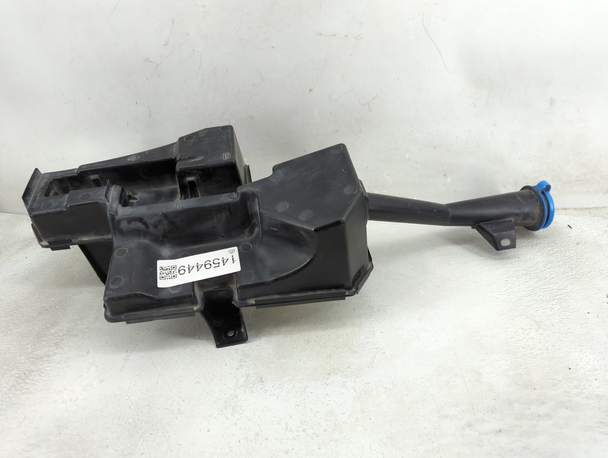 2016 Honda Pilot Windshield Washer Fluid Reservoir Bottle Oem - Oemusedautoparts1.com