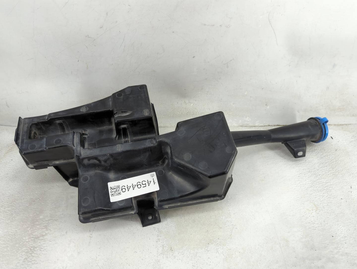 2016 Honda Pilot Windshield Washer Fluid Reservoir Bottle Oem - Oemusedautoparts1.com