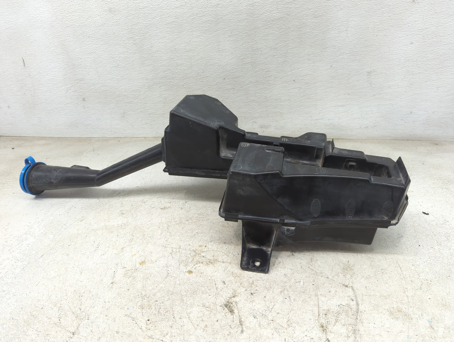 2016-2022 Honda Pilot Windshield Washer Fluid Reservoir Bottle Oem - Oemusedautoparts1.com