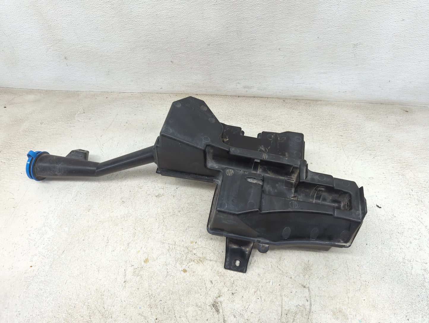 2016-2022 Honda Pilot Windshield Washer Fluid Reservoir Bottle Oem - Oemusedautoparts1.com