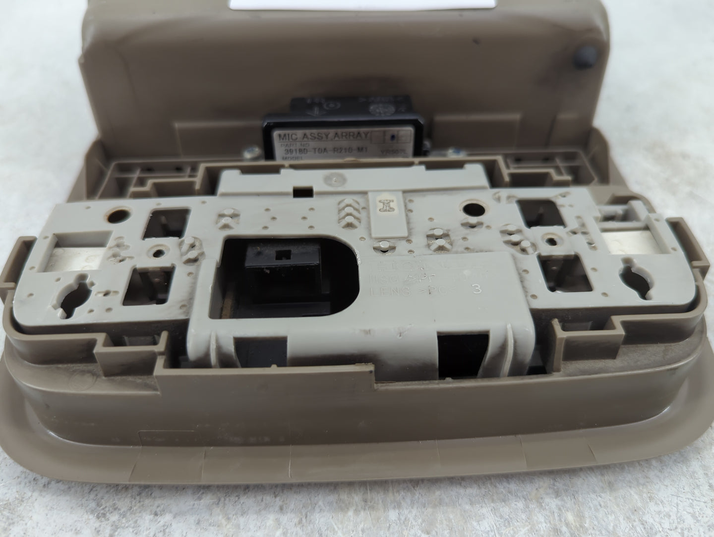 2016-2022 Honda Pilot Overhead Roof Console Tan - Oemusedautoparts1.com