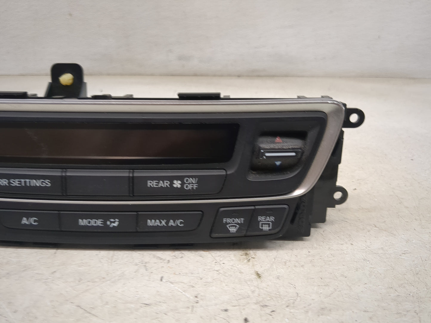 2016-2018 Honda Pilot Climate Control Module Temperature AC/Heater Replacement P/N:79600TG7A011M1 SANWA1A040D Fits OEM Used 