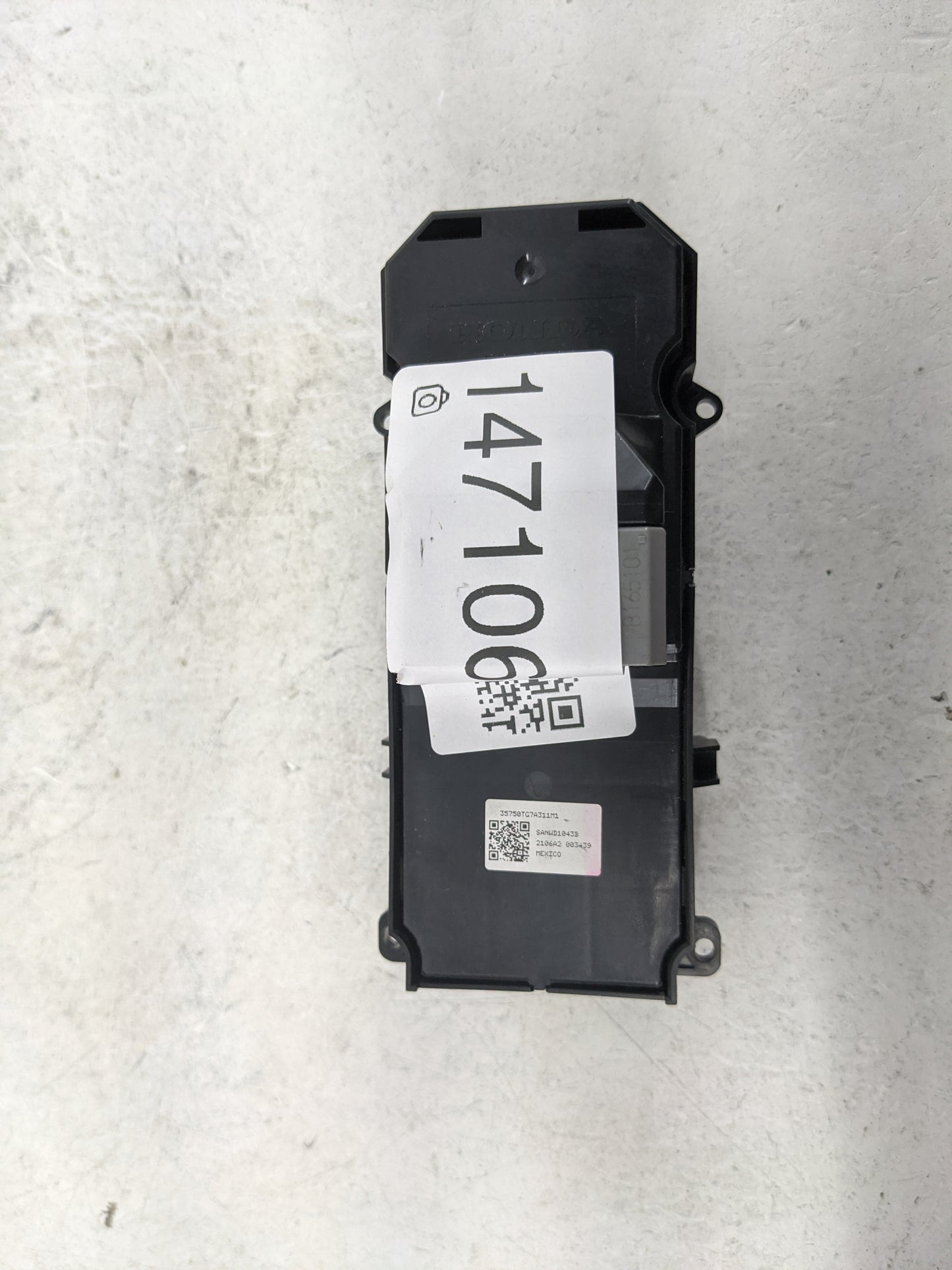 2016-2018 Honda Pilot Master Power Window Switch Replacement Driver Side Left P/N:35750TG7A311M1 SANWD1043B Fits OEM Used Au