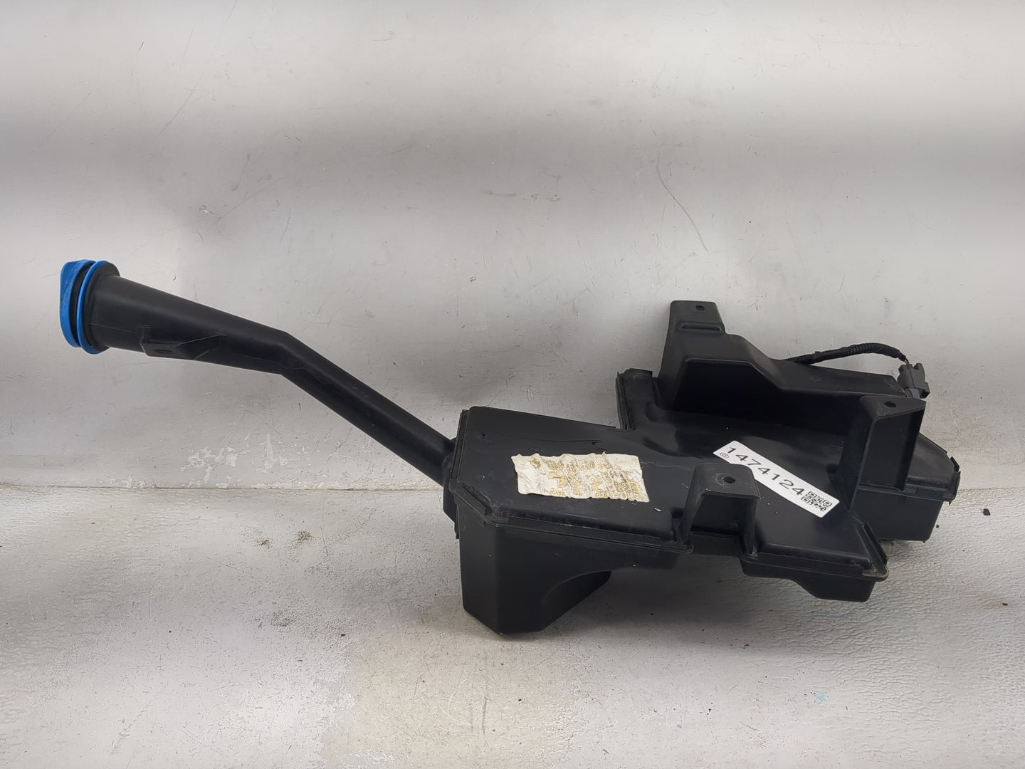 2016-2022 Honda Pilot Windshield Washer Fluid Reservoir Bottle Oem 1474124 - Oemusedautoparts1.com