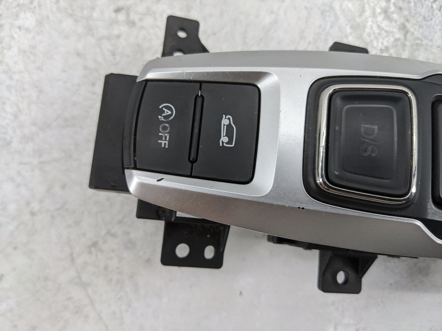 2016 Honda Pilot Floor Console Assembly Shifter - Oemusedautoparts1.com