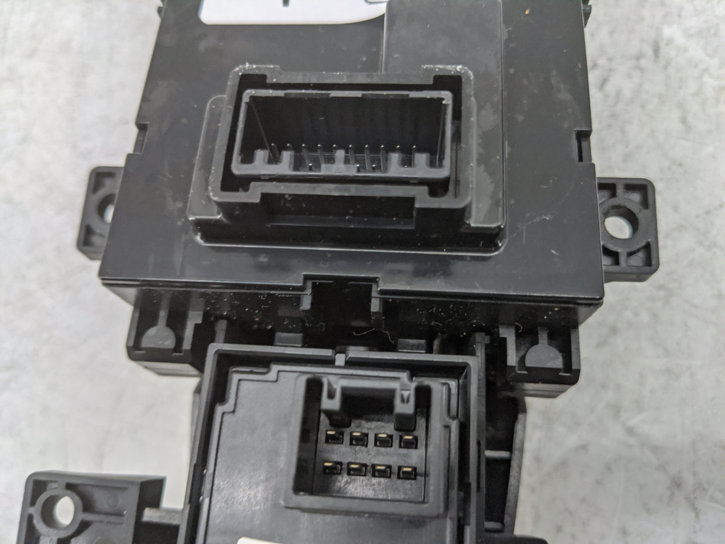 2016 Honda Pilot Floor Console Assembly Shifter - Oemusedautoparts1.com
