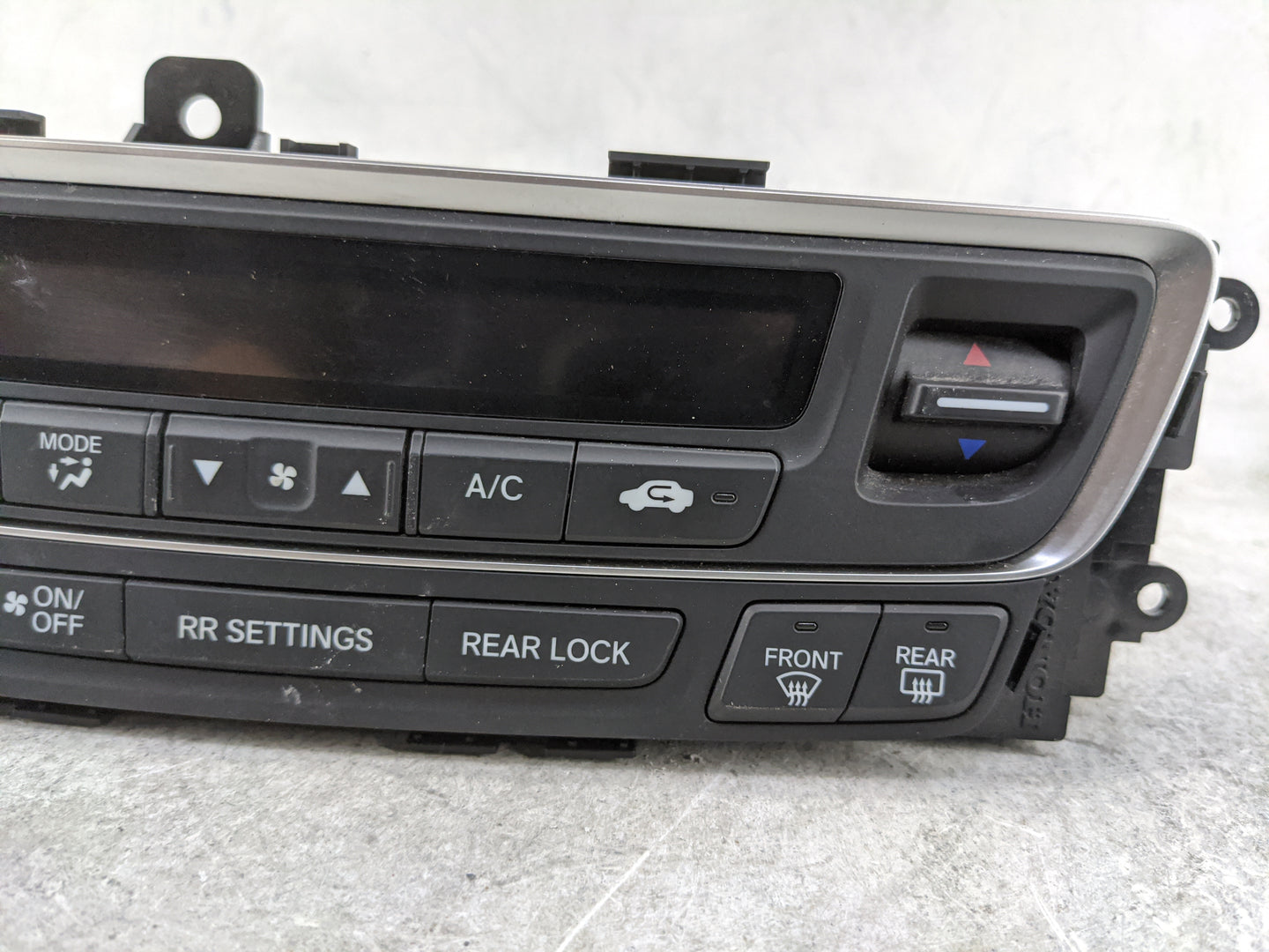 2016-2018 Honda Pilot Climate Control Module Temperature AC/Heater Replacement P/N:79600TG7A410M1 Fits Fits 2016 2017 2018 O