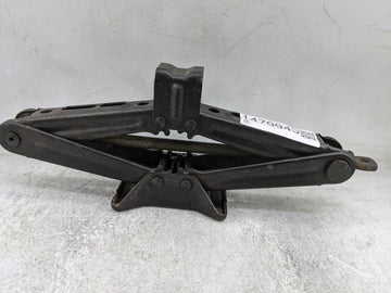 2016 Honda Pilot Spare Scissor Car Jack - Oemusedautoparts1.com