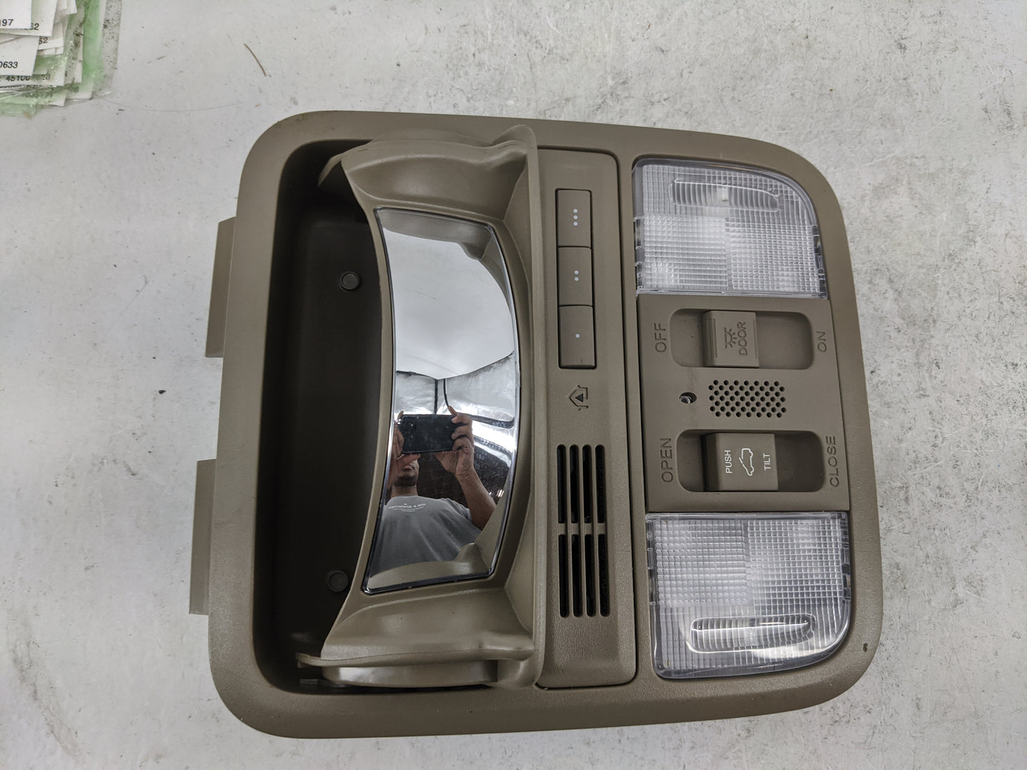 2016-2022 Honda Pilot Overhead Console W/rear Climate Control Tan - Oemusedautoparts1.com