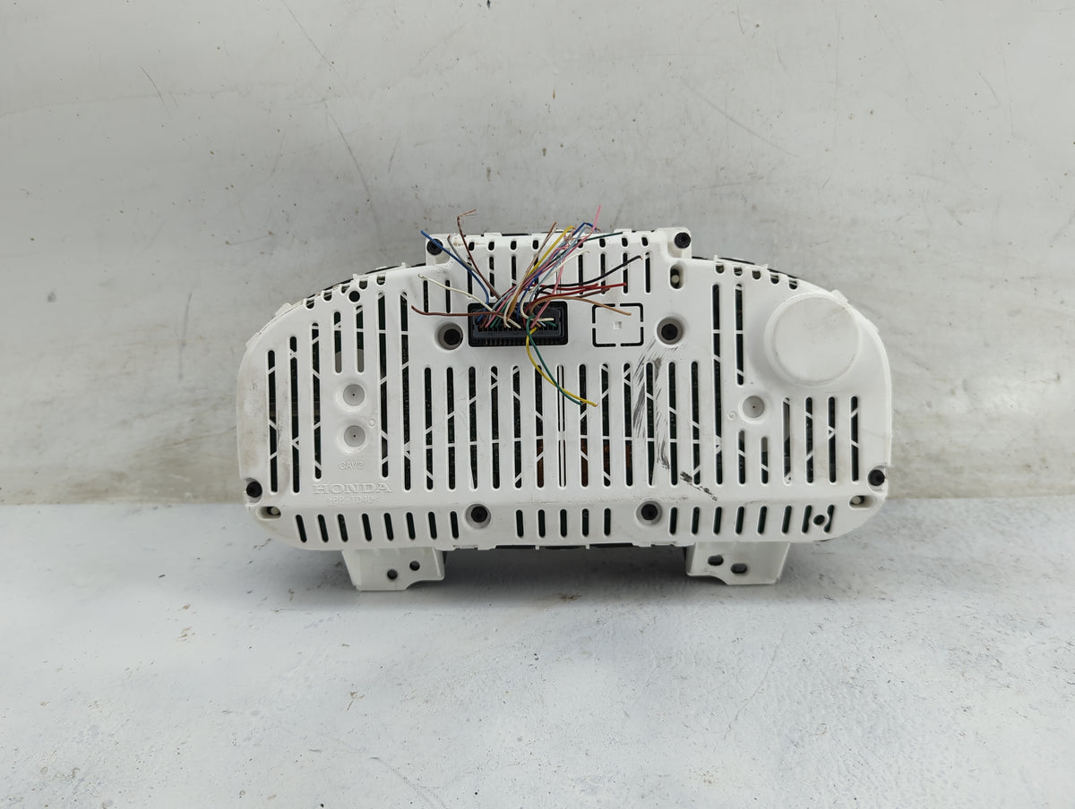 2016 Honda Pilot Instrument Cluster Speedometer Gauges P/N:78100-TG7-A240-M1 Miles: Fits OEM Used Auto Parts - Oemusedautopa