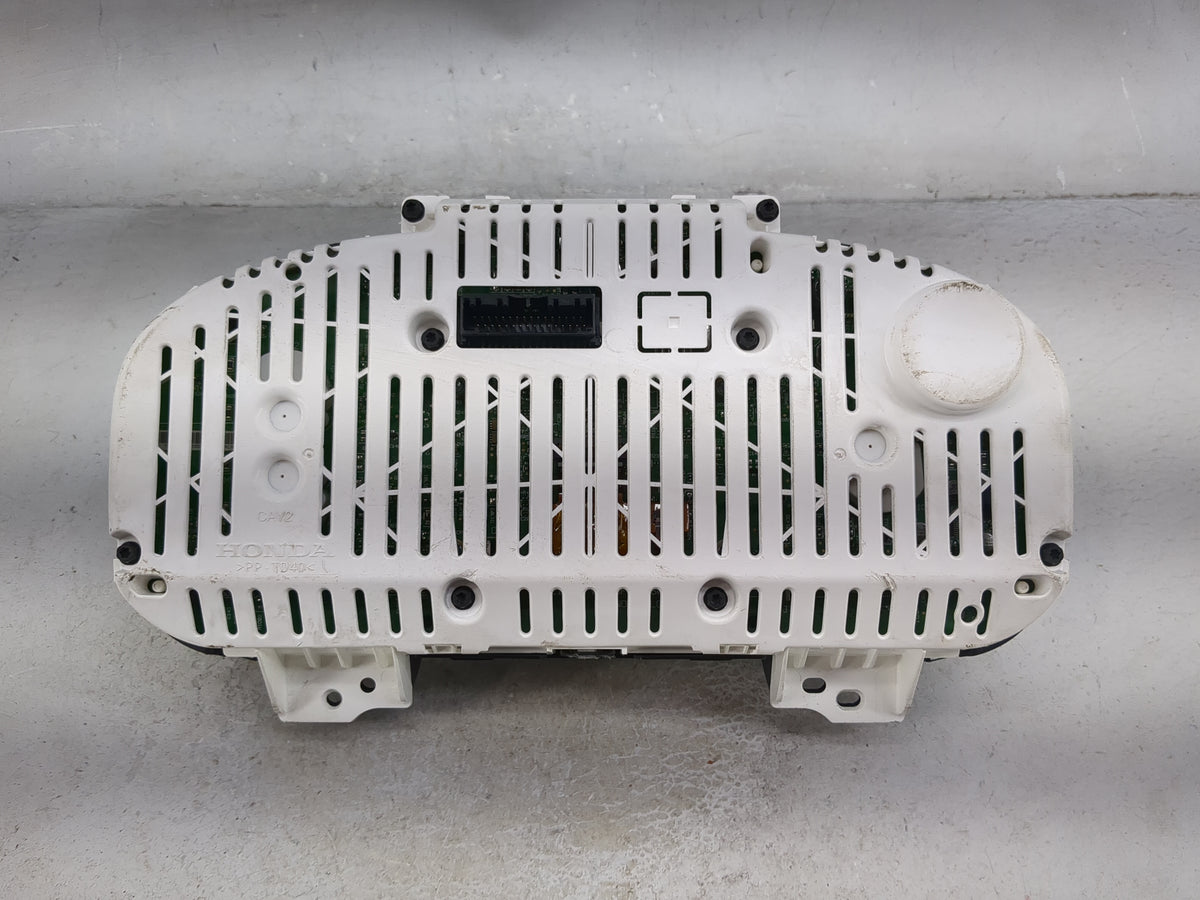 2016 Honda Pilot Instrument Cluster Speedometer Gauges P/N:78100-TG8-A240-M1 Miles: Fits OEM Used Auto Parts - Oemusedautopa
