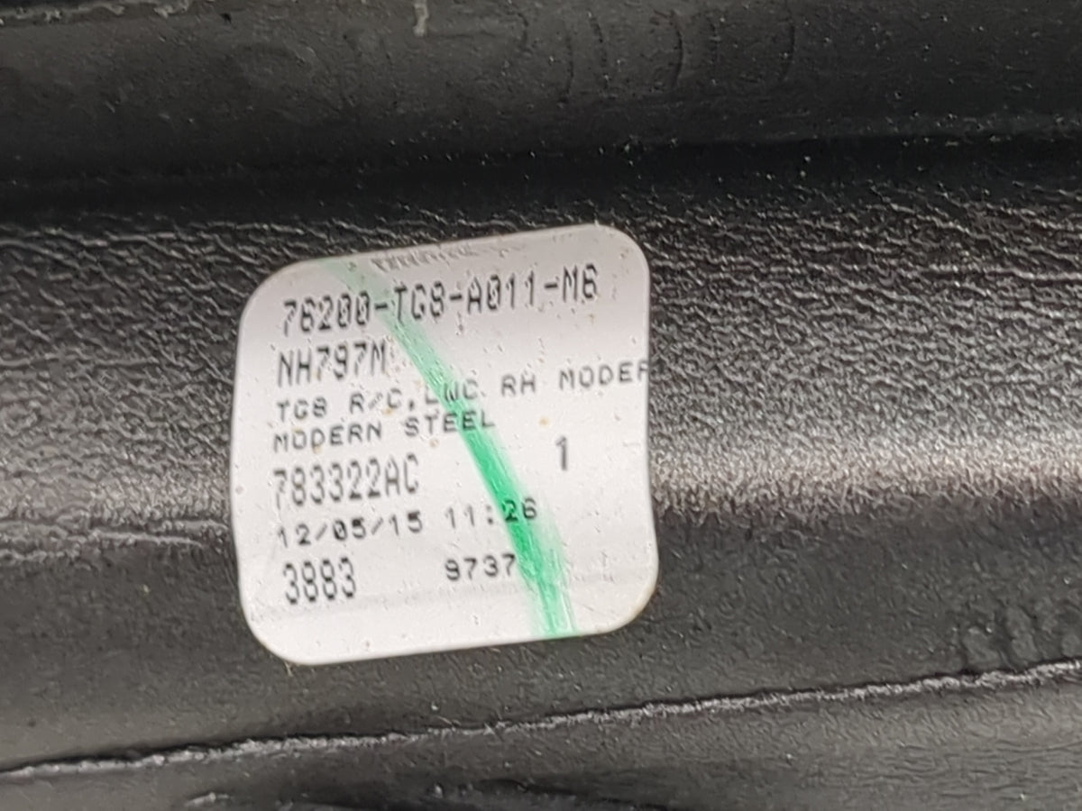 2016-2018 Honda Pilot Passenger Side View Mirror - Right Door Mirror OEM Used - Oemusedautoparts1.com