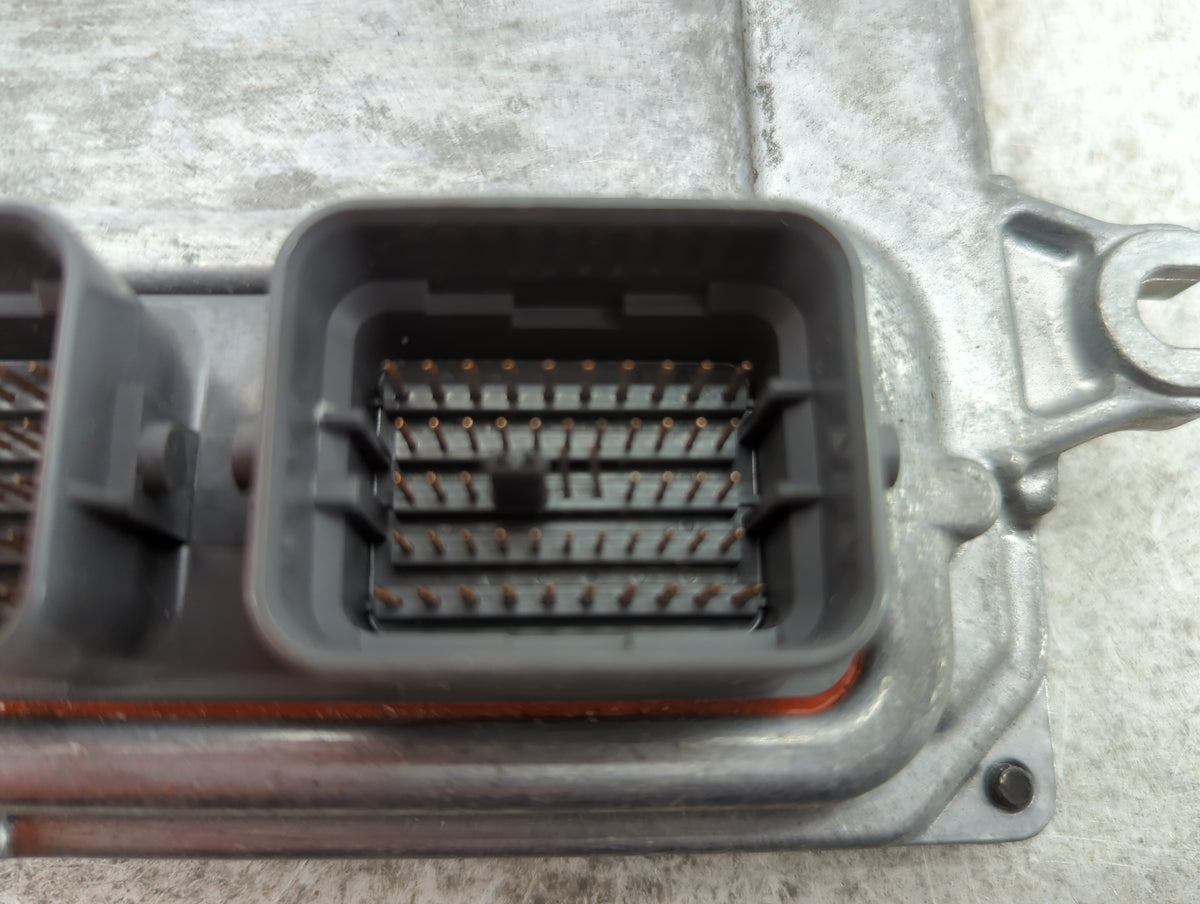 2016 Honda Pilot PCM Engine Control Computer ECU ECM PCU OEM P/N:37820-RLV-A63 G638-104513 Fits OEM Used Auto Parts - Oemuse