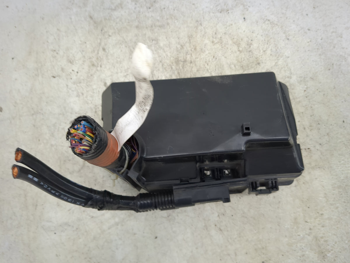 2016-2018 Honda Pilot Fusebox Fuse Box Panel Relay Module P/N:351820150829 Fits Fits 2016 2017 2018 OEM Used Auto Parts - Oe