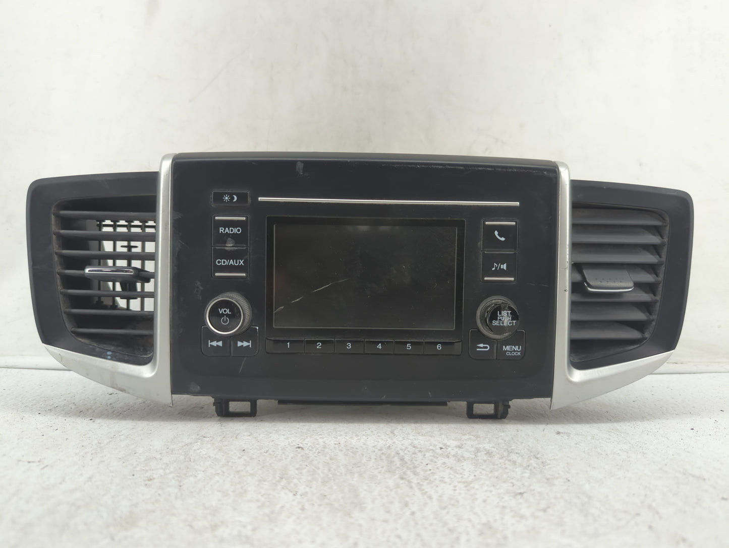2016-2019 Honda Pilot Am Fm Cd Player Radio Receiver - Oemusedautoparts1.com