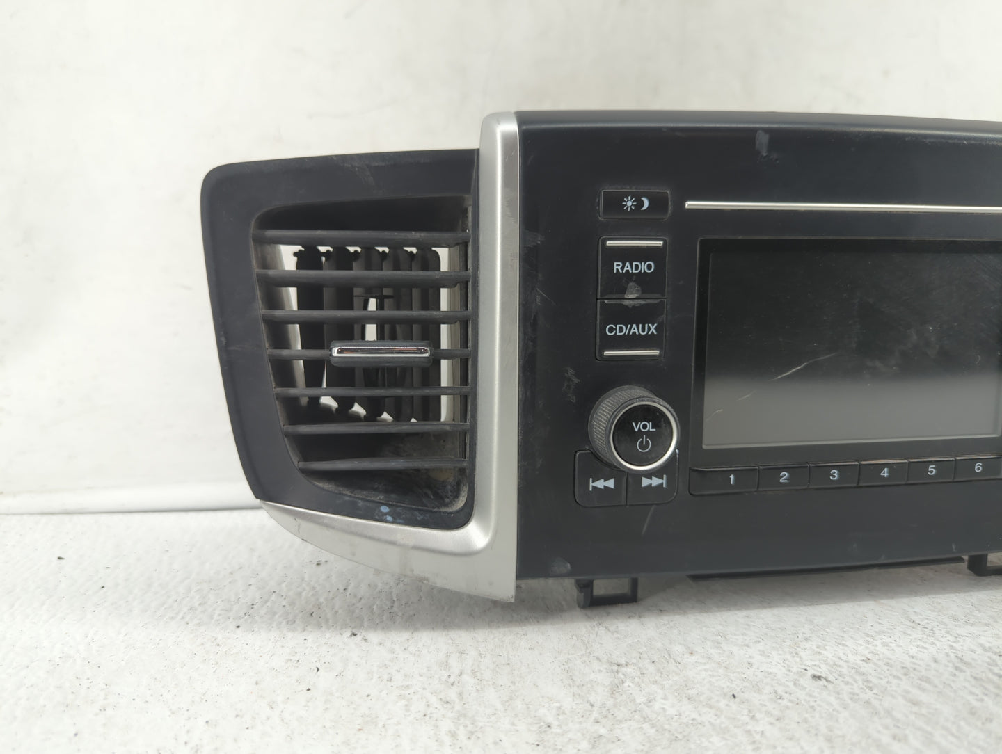 2016-2019 Honda Pilot Am Fm Cd Player Radio Receiver - Oemusedautoparts1.com