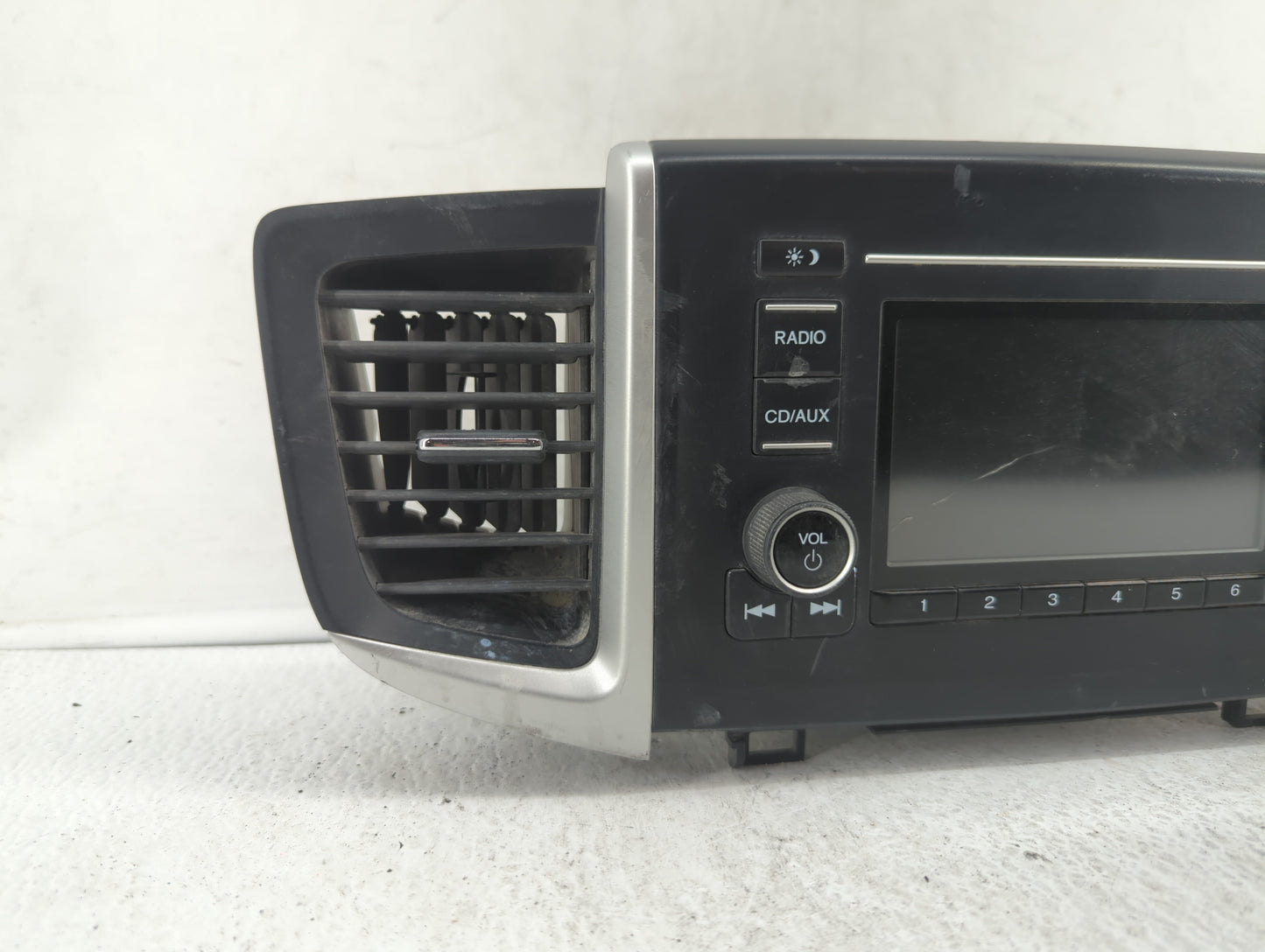 2016-2019 Honda Pilot Am Fm Cd Player Radio Receiver - Oemusedautoparts1.com