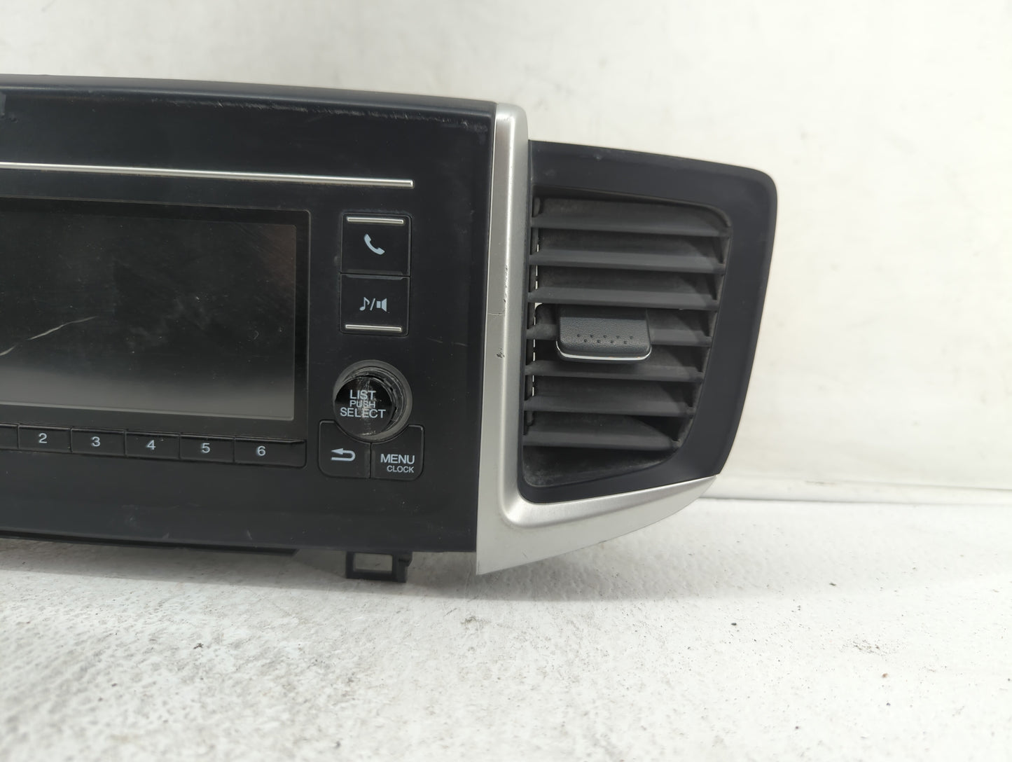 2016-2019 Honda Pilot Am Fm Cd Player Radio Receiver - Oemusedautoparts1.com