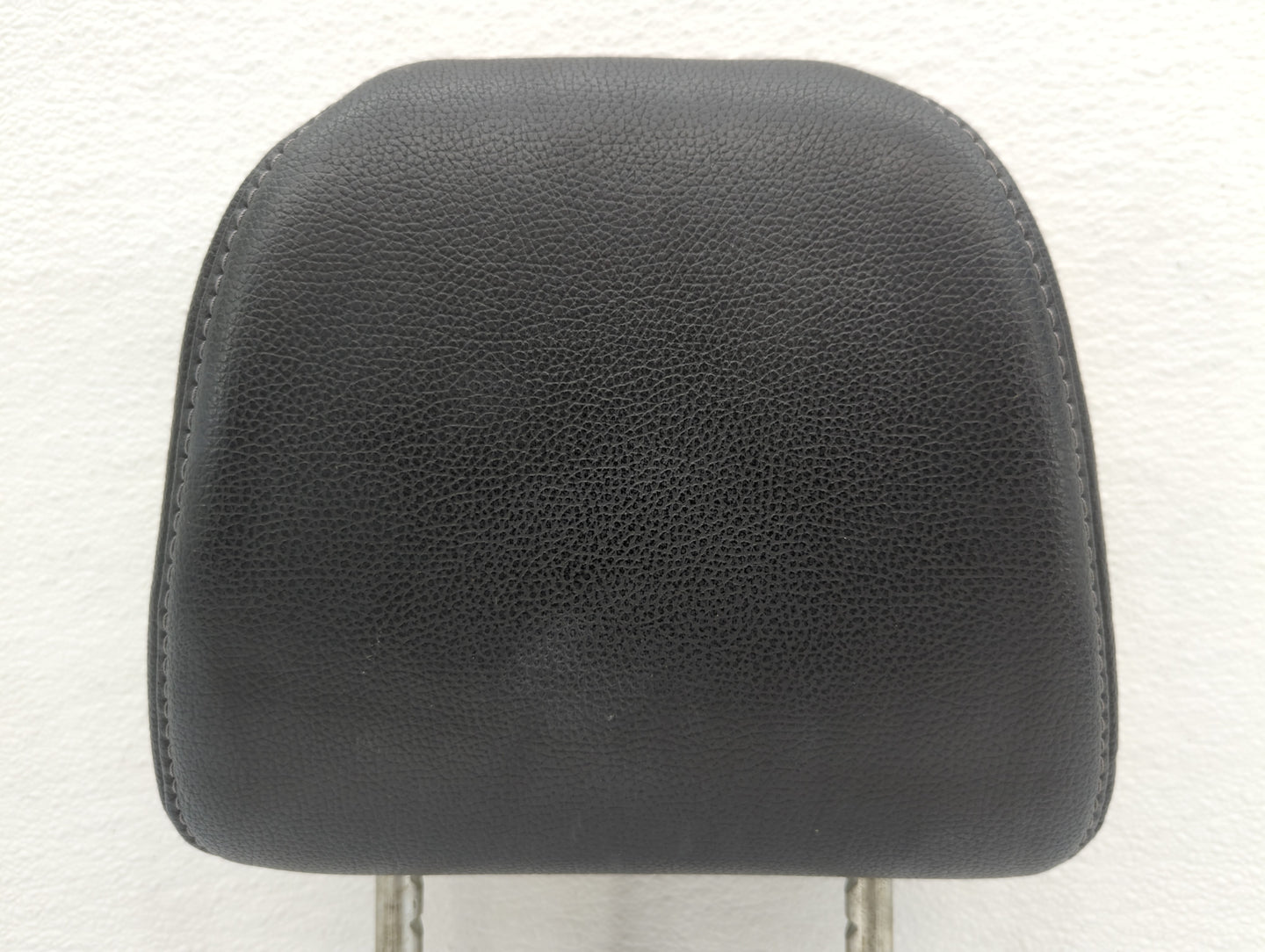 2016-2018 Honda Pilot Headrest Head Rest Front Driver Passenger Seat - Oemusedautoparts1.com