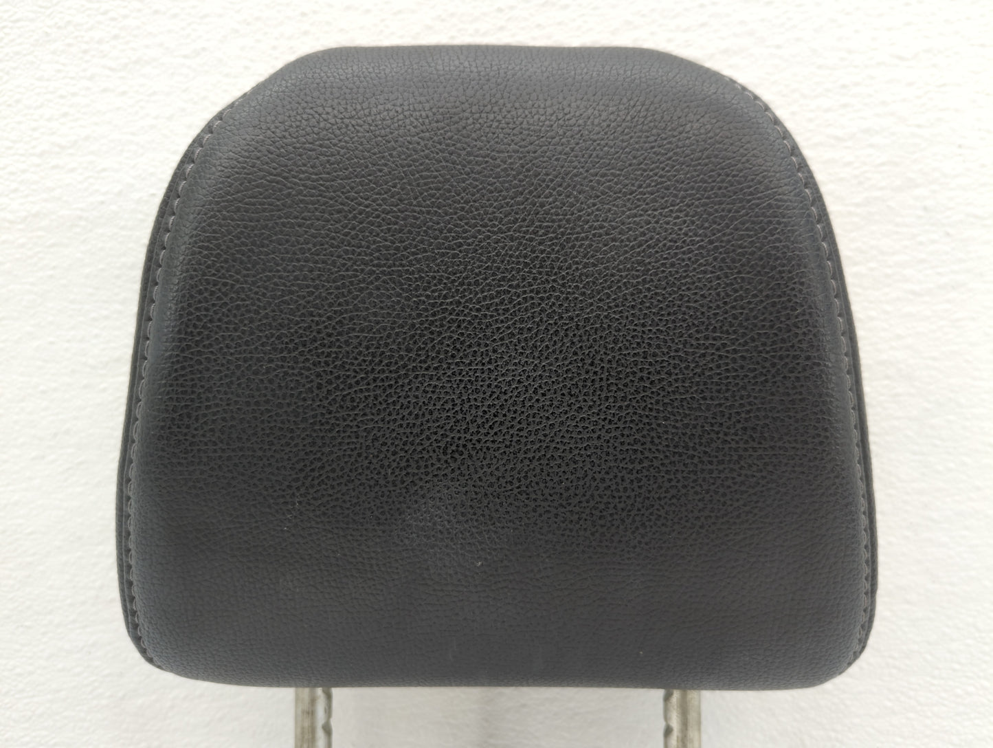 2016-2018 Honda Pilot Headrest Head Rest Front Driver Passenger Seat - Oemusedautoparts1.com