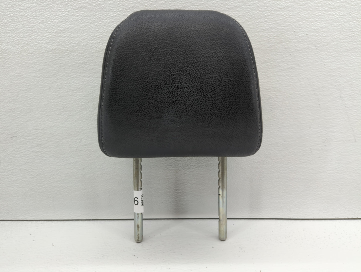2016-2018 Honda Pilot Headrest Head Rest Front Driver Passenger Seat - Oemusedautoparts1.com