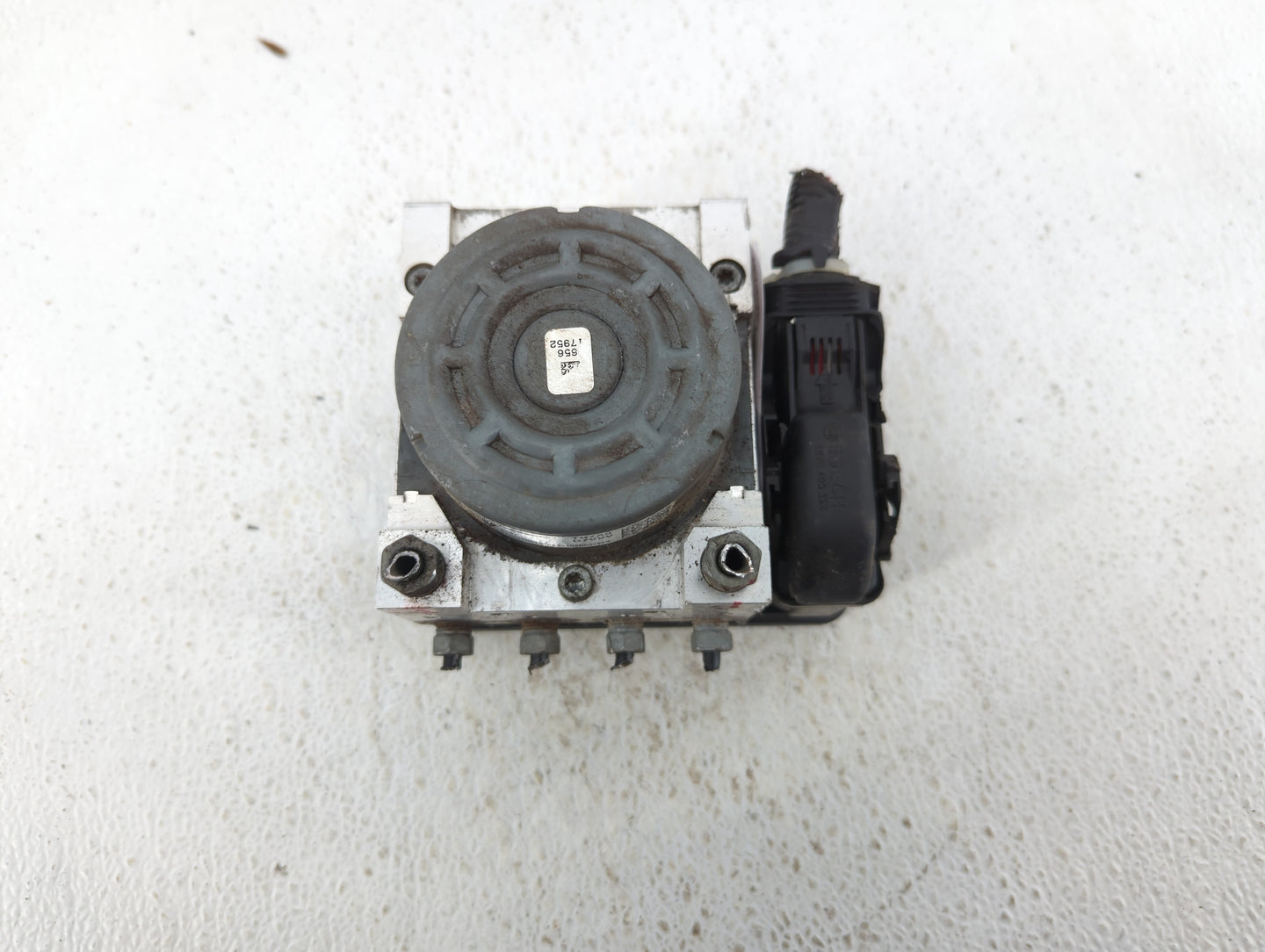 2016-2018 Honda Pilot ABS Pump Control Module Replacement P/N:57110TG7 A030M1 57110TG7 A040M1 Fits Fits 2016 2017 2018 OEM U