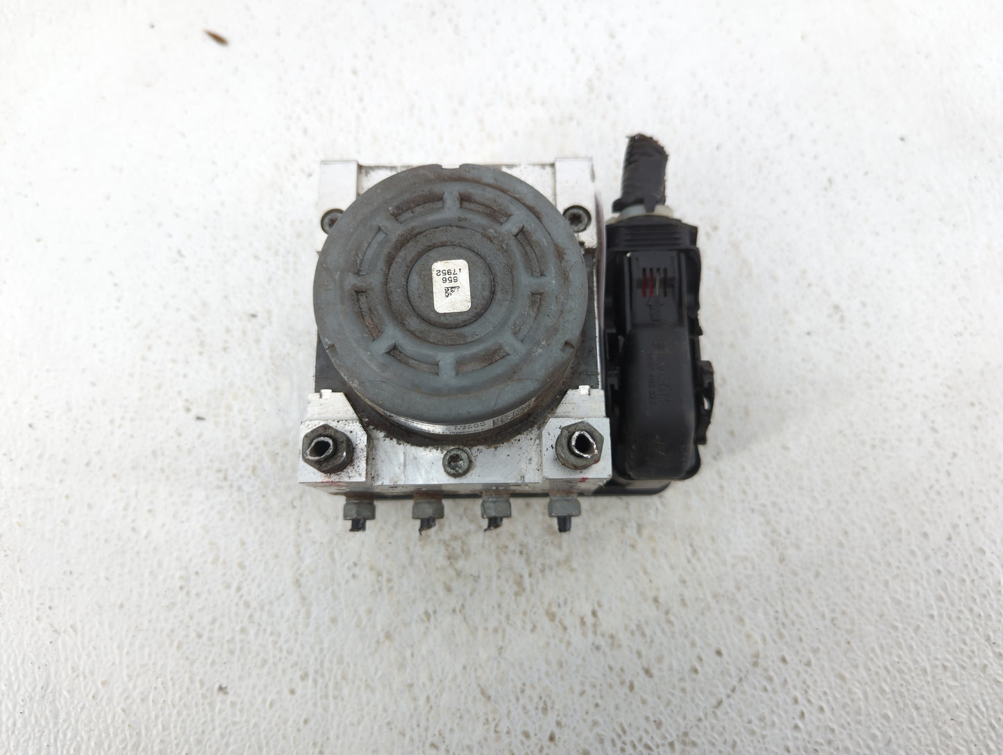 2016-2018 Honda Pilot ABS Pump Control Module Replacement P/N:57110TG7 A030M1 57110TG7 A040M1 Fits Fits 2016 2017 2018 OEM U