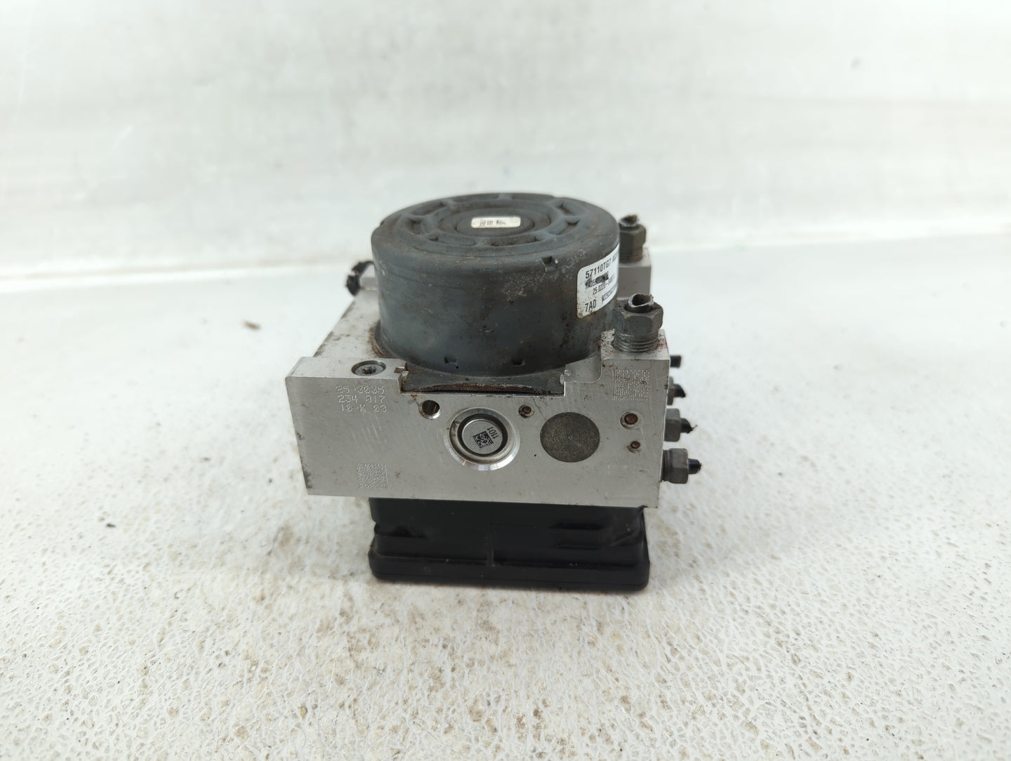 2016-2018 Honda Pilot ABS Pump Control Module Replacement P/N:57110TG7 A030M1 57110TG7 A040M1 Fits Fits 2016 2017 2018 OEM U