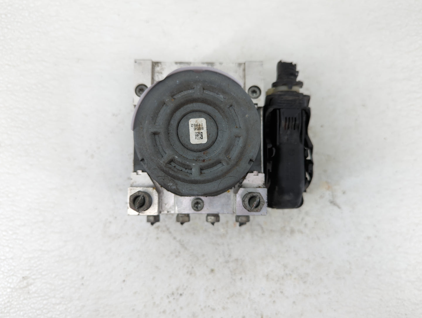 2016-2018 Honda Pilot ABS Pump Control Module Replacement P/N:57110TG7 A020M1 Fits Fits 2016 2017 2018 OEM Used Auto Parts -