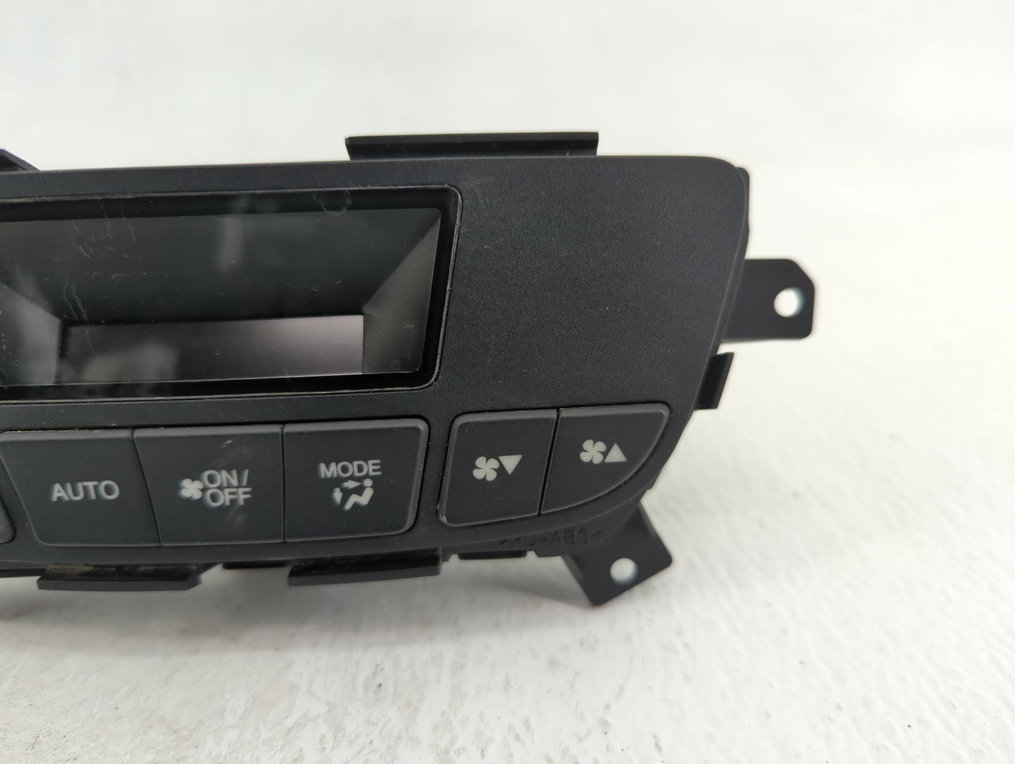2016-2018 Honda Pilot Climate Control Module Temperature AC/Heater Replacement P/N:18D422BEP Fits Fits 2016 2017 2018 OEM Us