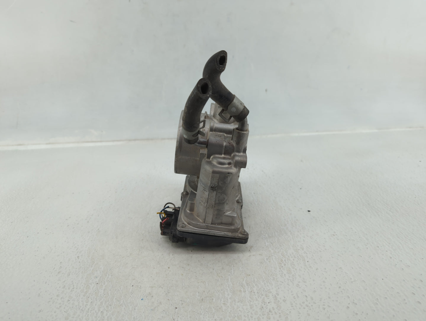 2016-2021 Honda Pilot Throttle Body P/N:35100-2E000 Fits Fits 2016 2017 2018 2019 2020 2021 OEM Used Auto Parts - Oemusedaut