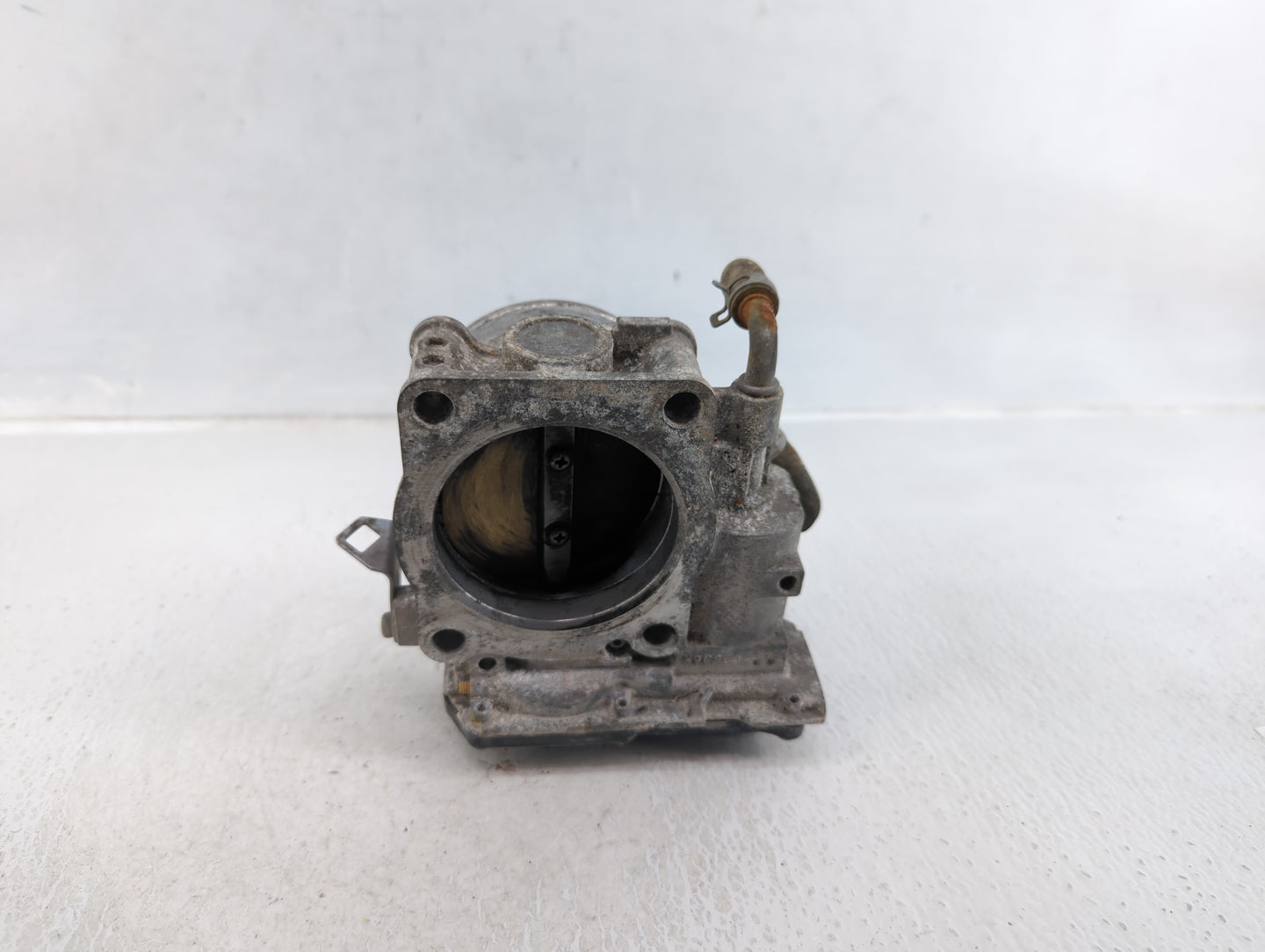 2016-2021 Honda Pilot Throttle Body P/N:60128 GMF6B Fits Fits 2016 2017 2018 2019 2020 2021 OEM Used Auto Parts - Oemusedaut