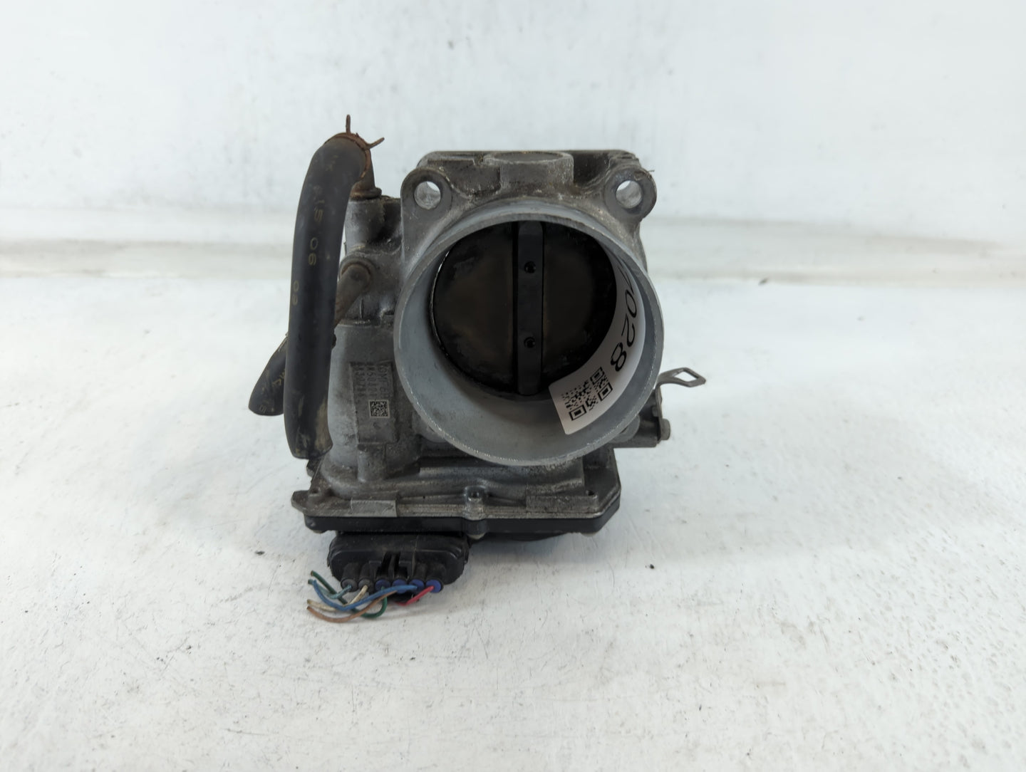 2016-2021 Honda Pilot Throttle Body P/N:GM1 61 M50821, 832788 Fits Fits 2016 2017 2018 2019 2020 2021 OEM Used Auto Parts - 
