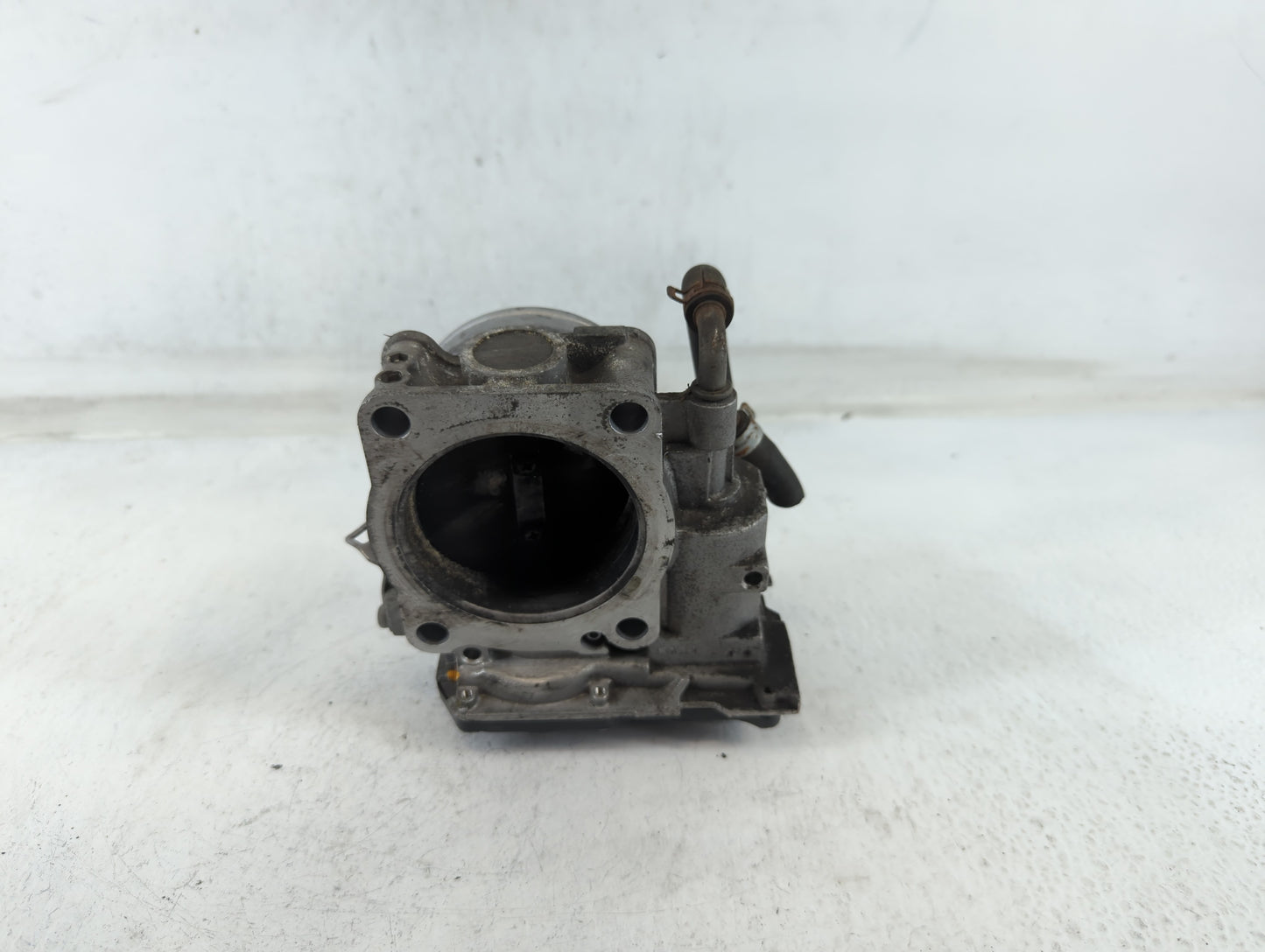 2016-2021 Honda Pilot Throttle Body P/N:GM1 61 M50821, 832788 Fits Fits 2016 2017 2018 2019 2020 2021 OEM Used Auto Parts - 
