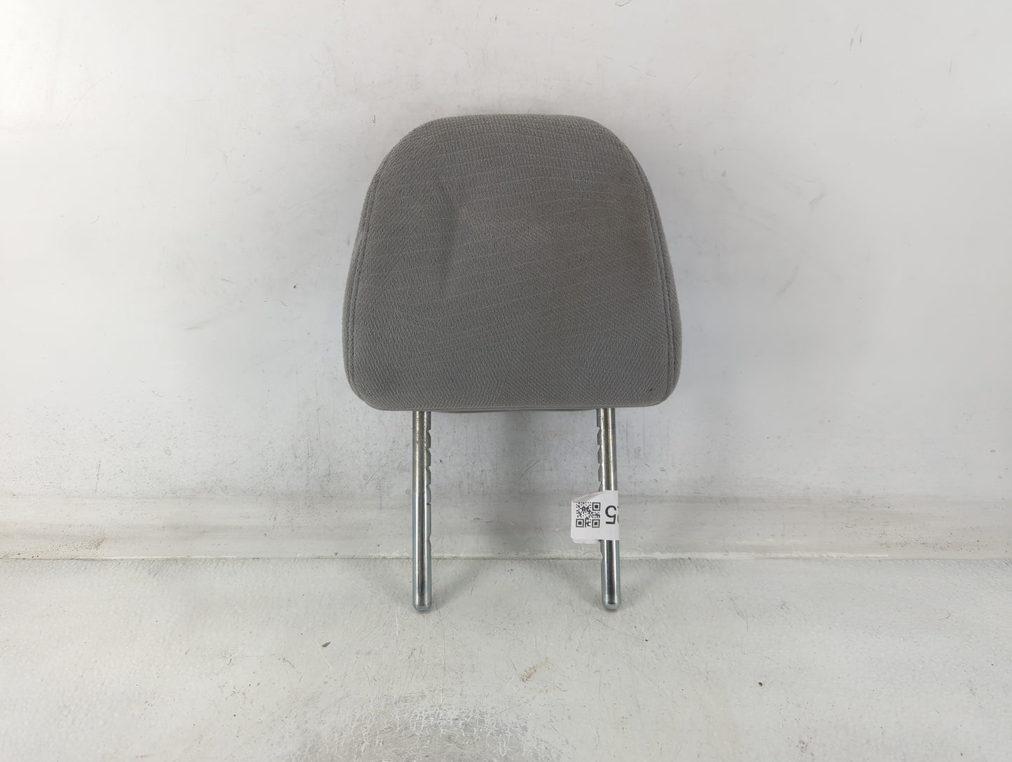 2016-2016 Honda Pilot Headrest Head Rest Front Driver Passenger Seat Grey - Oemusedautoparts1.com