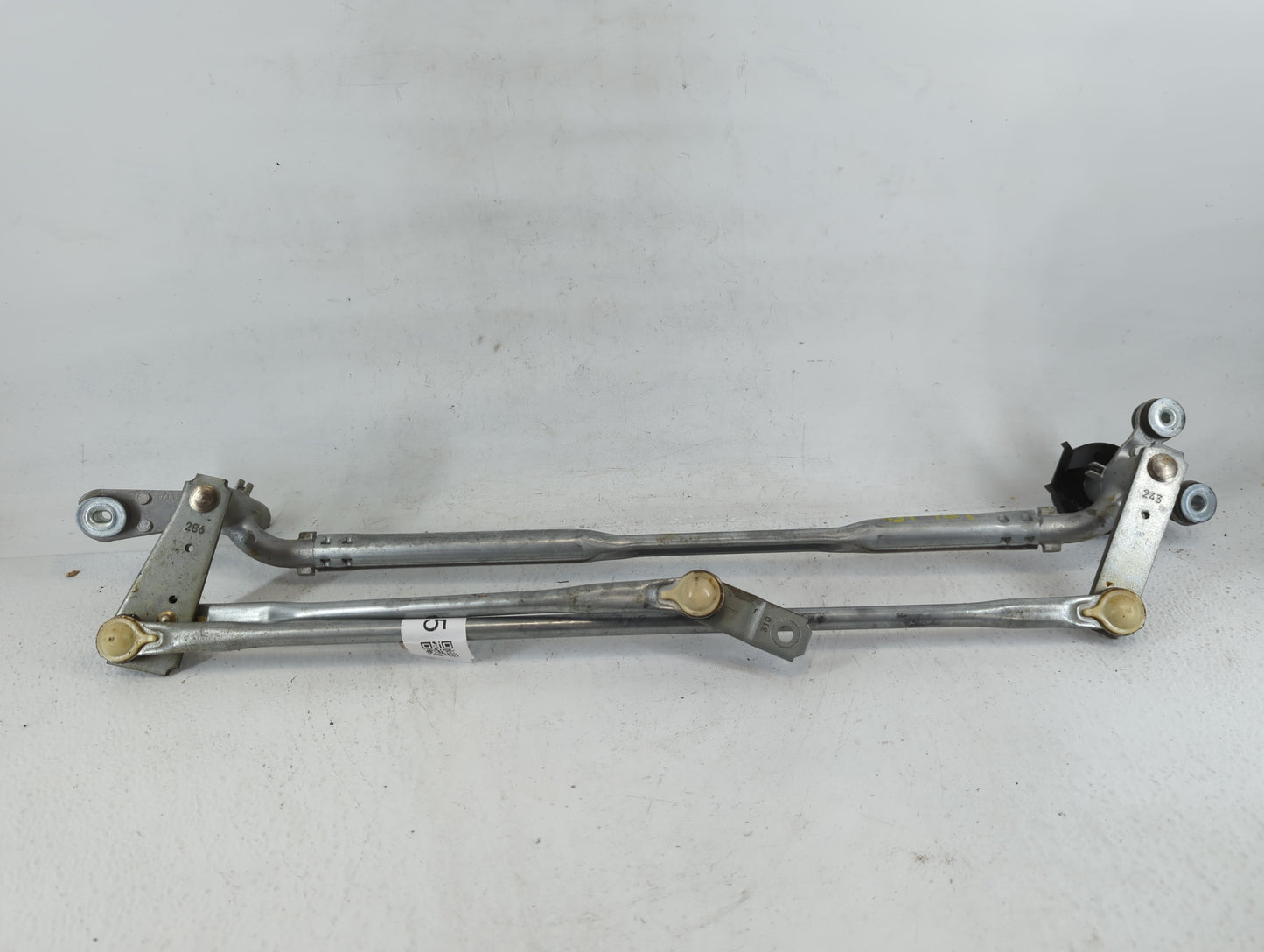 2016-2022 Honda Pilot Front Windshield Wiper Motor Fits Fits 2016 2017 2018 2019 2020 2021 2022 OEM Used Auto Parts - Oemuse
