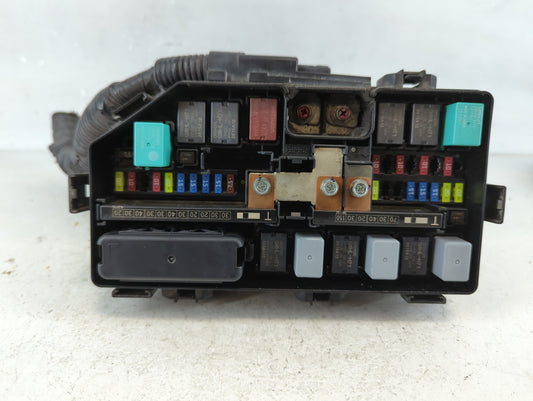 2016-2018 Honda Pilot Fusebox Fuse Box Panel Relay Module P/N:TG7 A010 A0 Fits Fits 2016 2017 2018 OEM Used Auto Parts