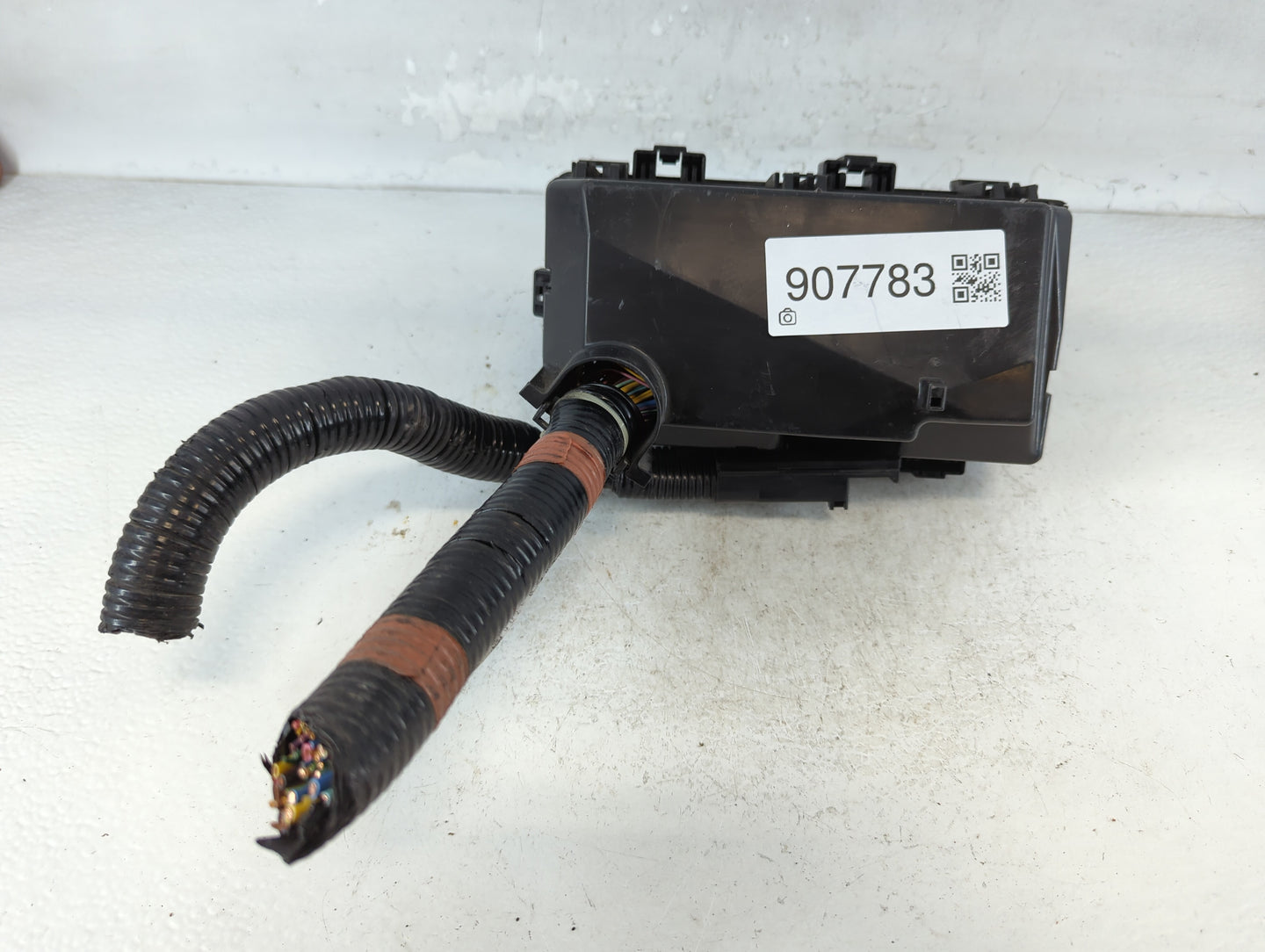 2016-2018 Honda Pilot Fusebox Fuse Box Panel Relay Module P/N:TG7 A010 A0 Fits Fits 2016 2017 2018 OEM Used Auto Parts - Oem